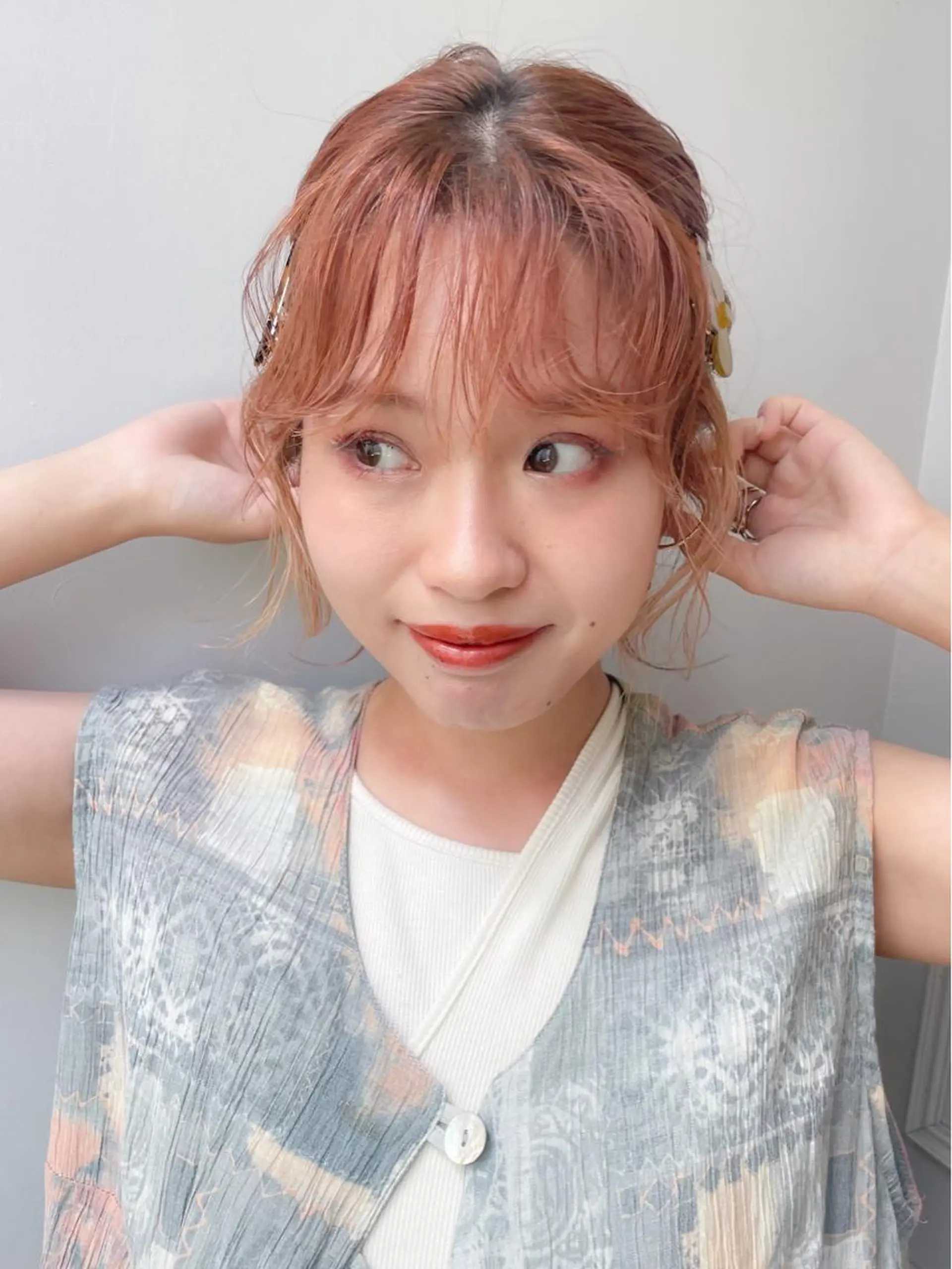 ミディアム カラー ベージュカラー インナーカラー ピンクカラー ピンクベージュ おくれ毛 ヘアカラー ✨カラー支持No.1 🧸ワキ カナコ🧸のヘアスタイル