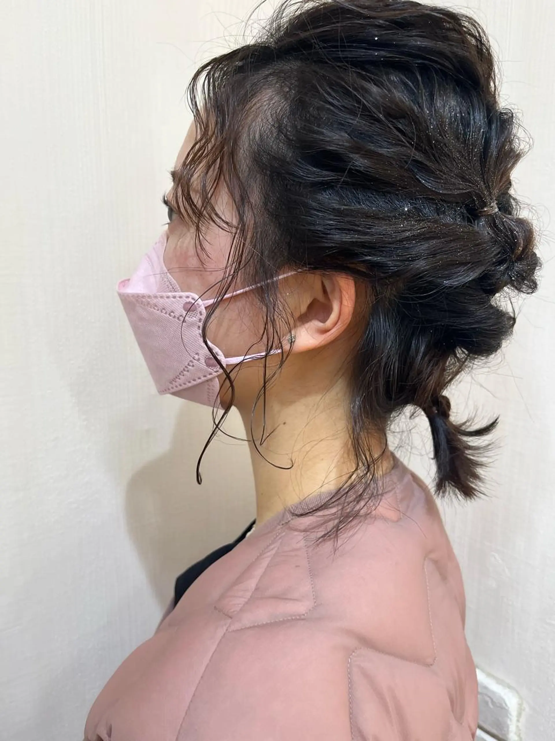 セミロング カラー ヘアアレンジ ハーフアップ 結婚式・ブライダル ヘアセット きむえり/髪質改善 /セット/カラーのヘアスタイル