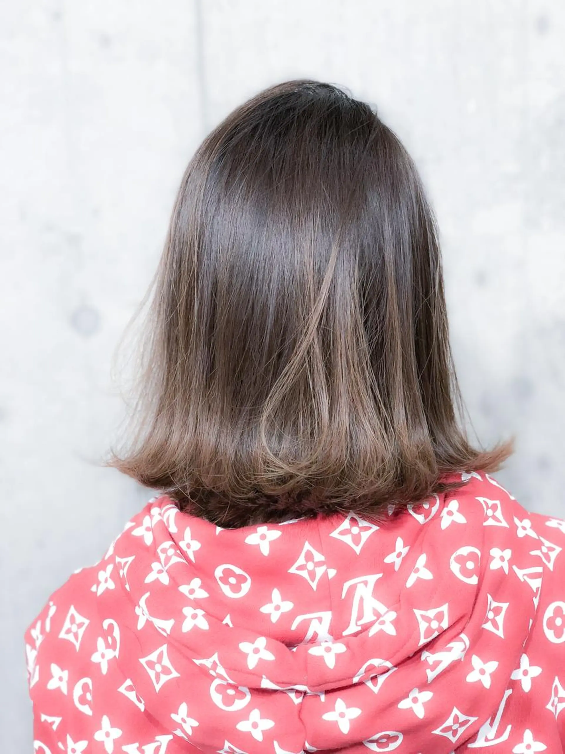 ミディアム カラー グレージュ ハイライトカラー ハイライト 北條 優輝のヘアスタイル