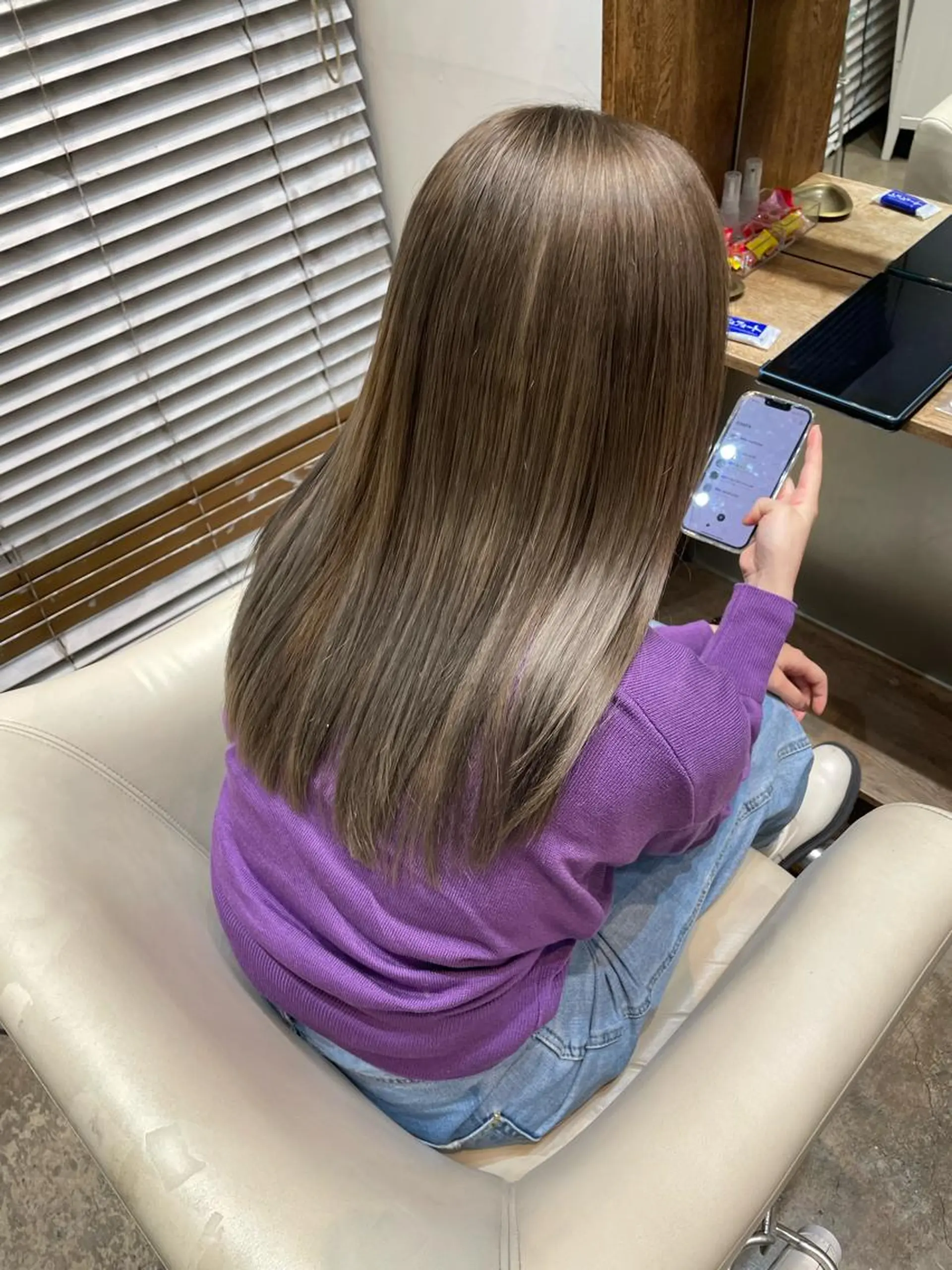 セミロング カラー ヘアカラー トリートメント 【完全個室】髪質改善 暖色カラー/山崎唯奈のヘアスタイル