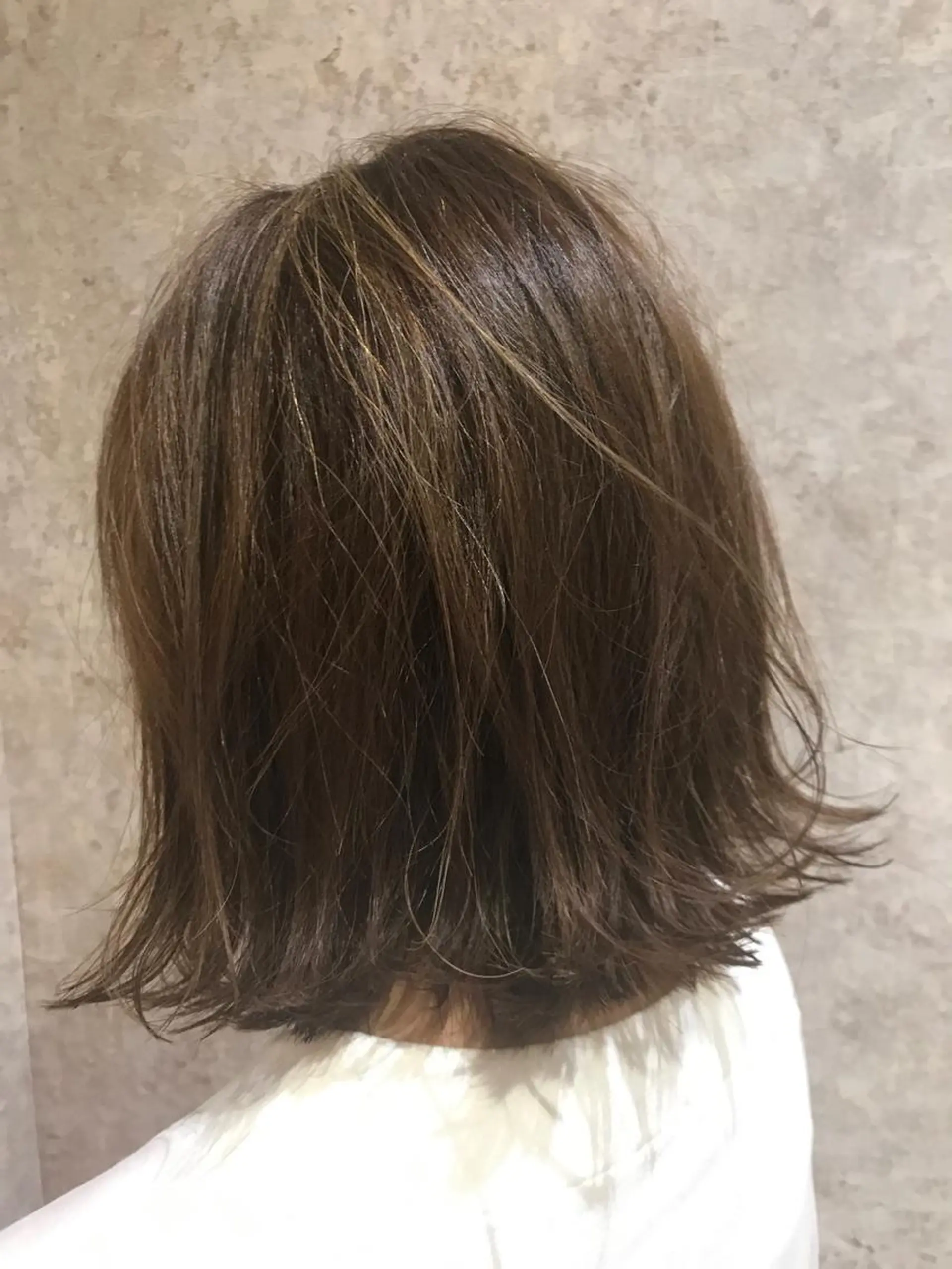 ショート カラー ヘアアレンジ 切りっぱなしボブ グレージュ ボブ 外ハネヘア カット パーマ 縮毛矯正 トリートメント earth尾形美穂 🫧髪質改善縮毛🫧のヘアスタイル
