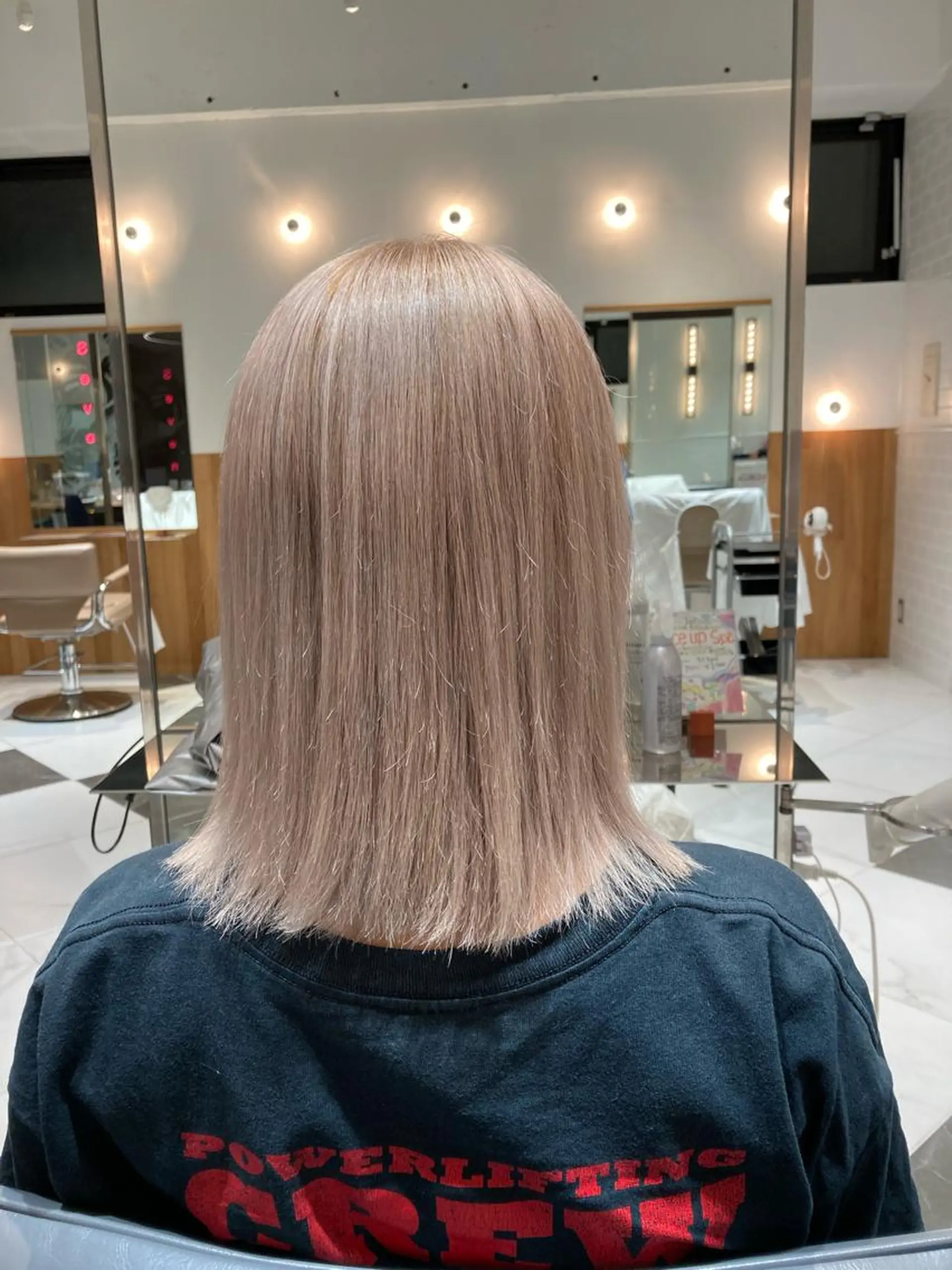 ミディアム カラー ベージュカラー ブリーチ ケアブリーチ 透明感カラー デザインカラー カット ヘアカラー ボブ/ハイトーン 立川loose 下田のヘアスタイル