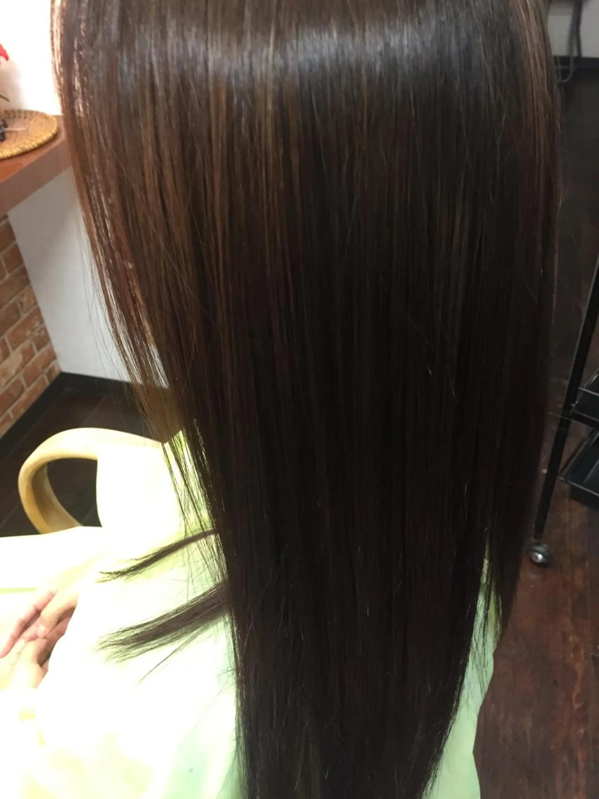 セミロング カラー パーマ 桧山 真のヘアスタイル