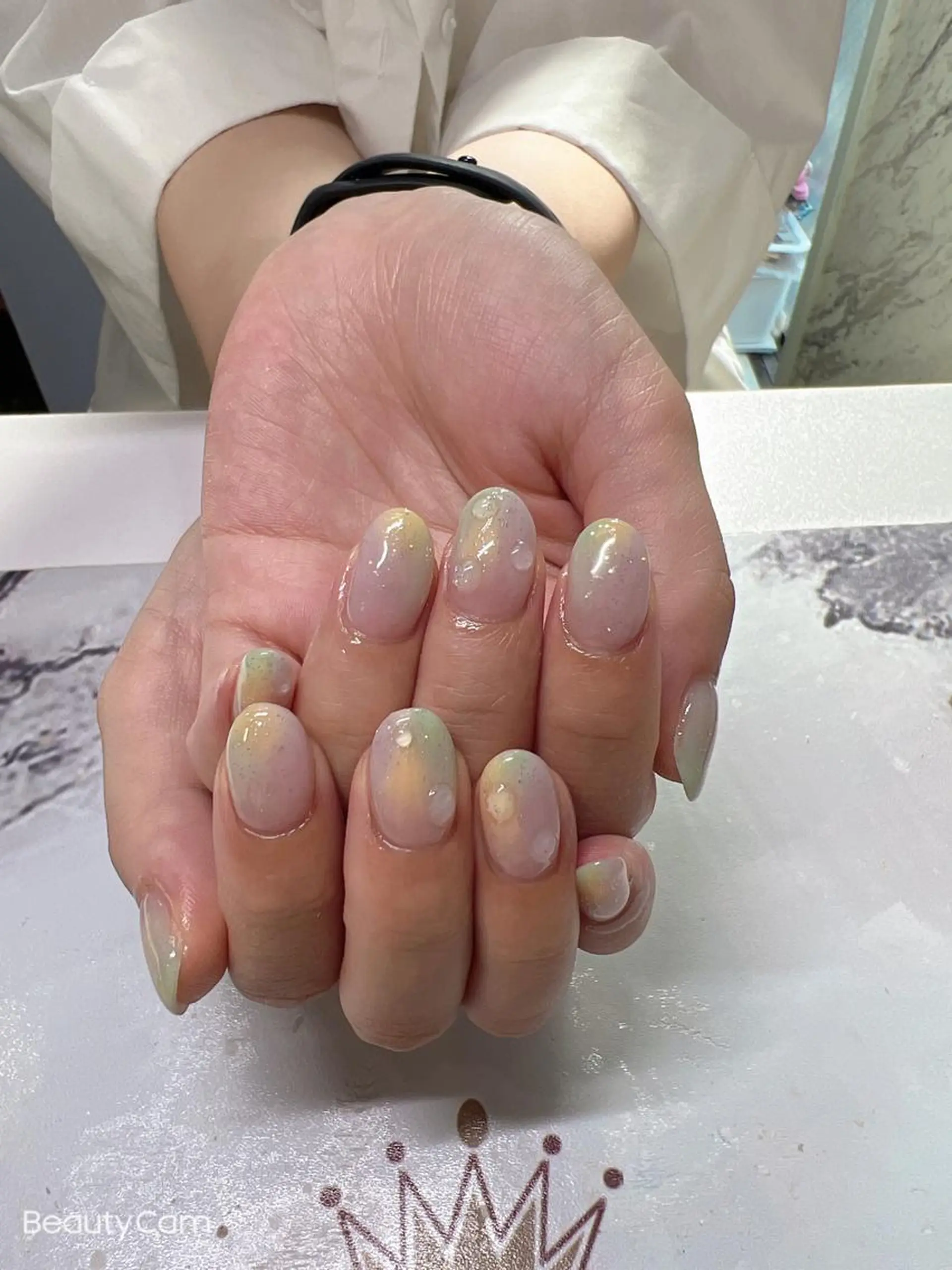 ネイル Guarendo錦糸町店所属・ガレンドウ 白澤 愛子のネイルデザイン