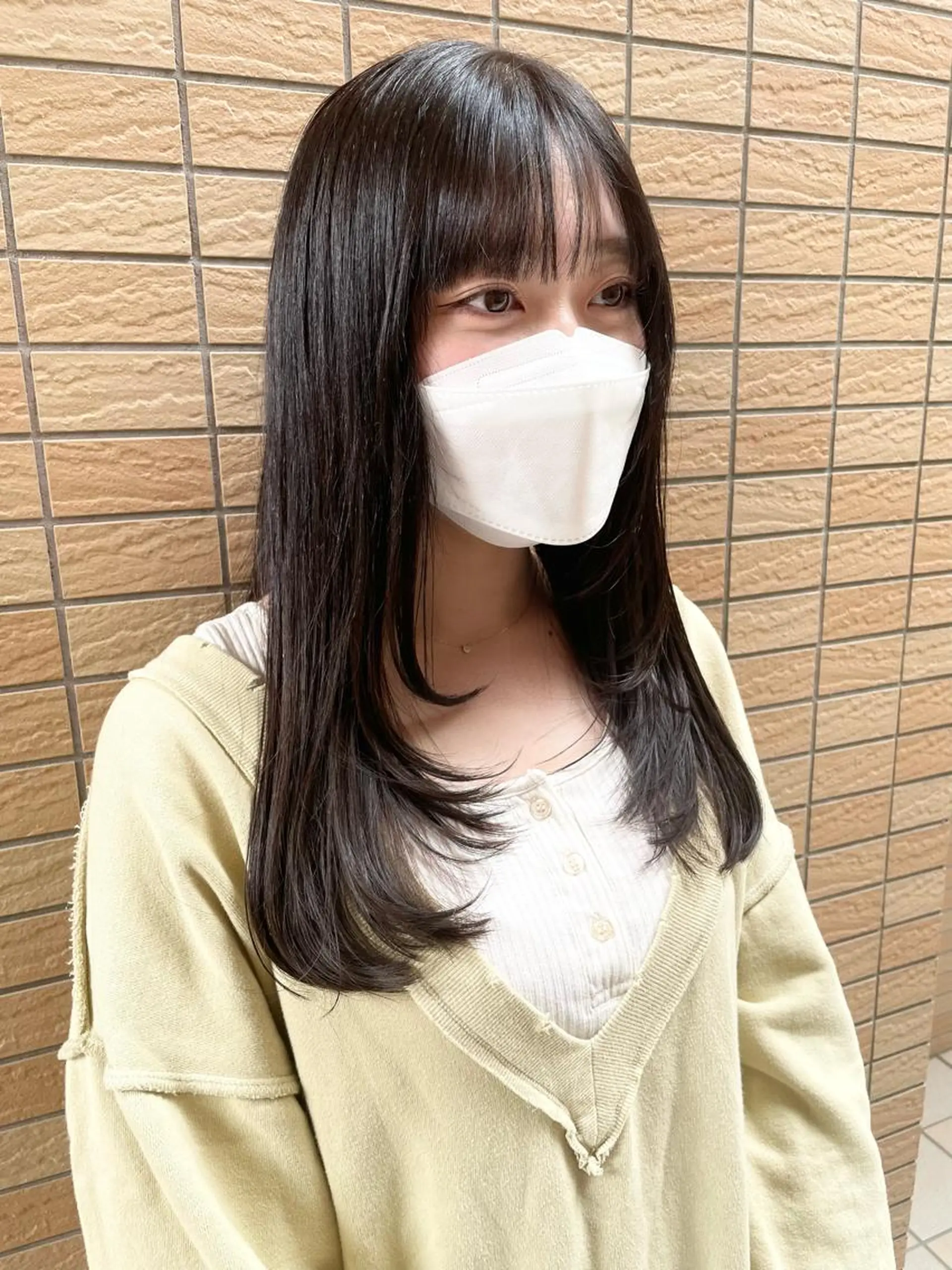 ロング 顔まわりレイヤー 顔周りカット レイヤーカット MIKU ナチュラルヘア✂️✨のヘアスタイル