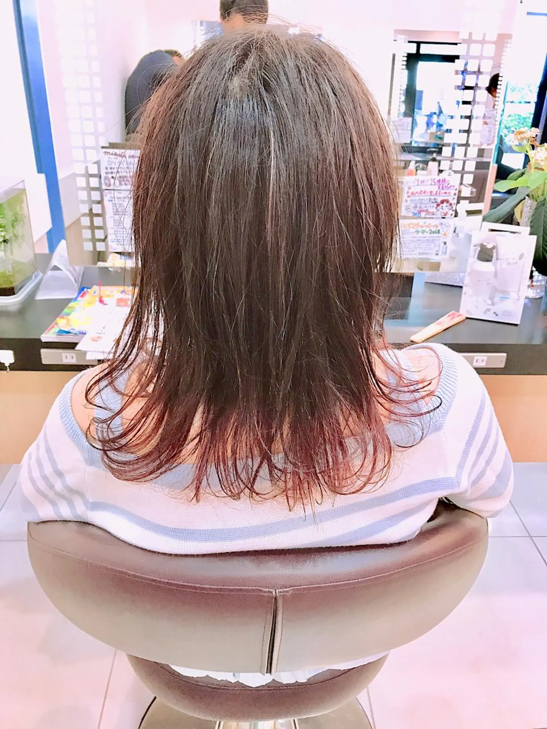 ミディアム カラー ブリーチ ダブルカラー グラデーションカラー ピンクカラー ヘアカラー トータルビューティー K:R鶴川のヘアスタイル