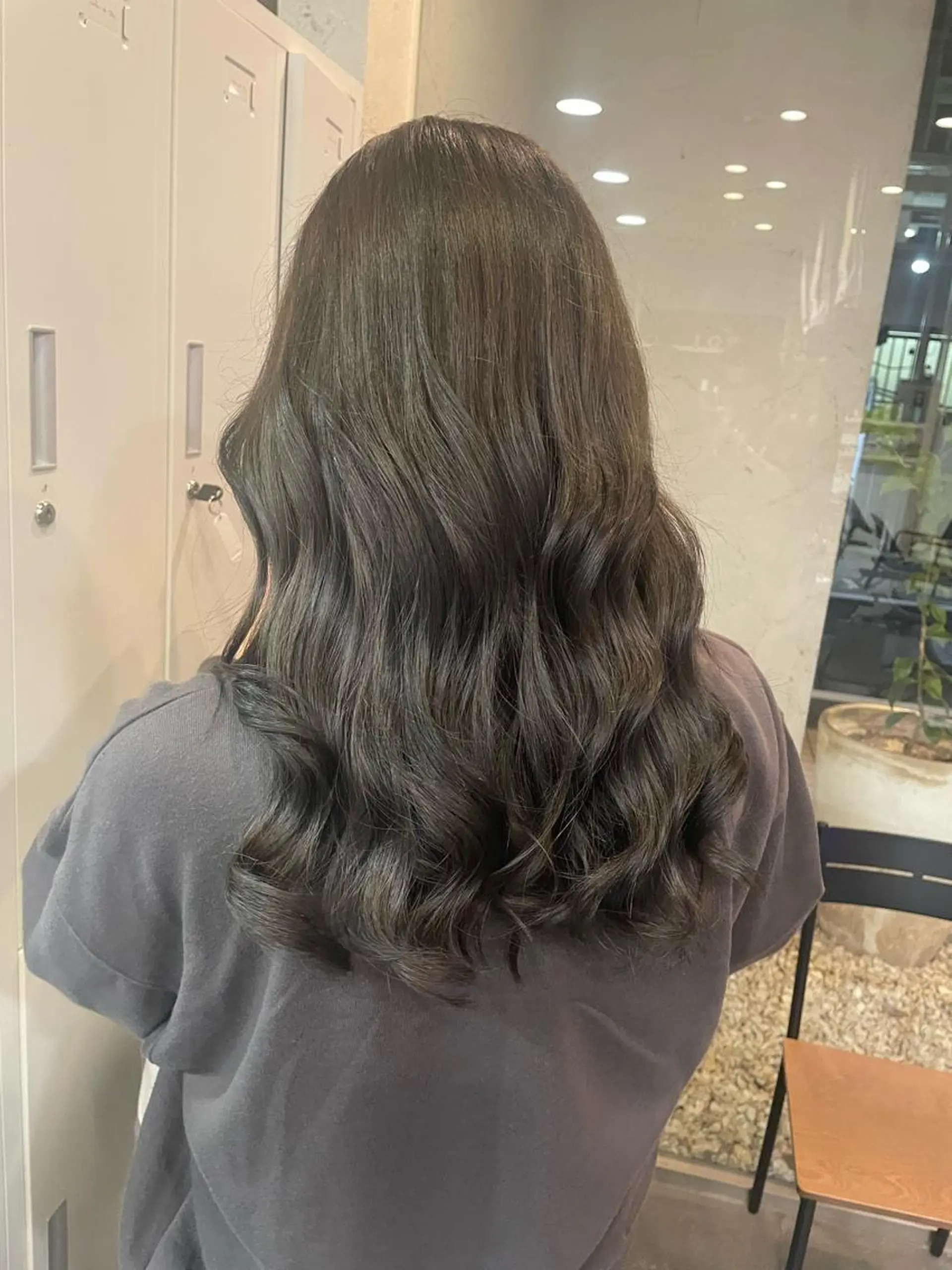 ロング カラー グレージュ カット ヘアカラー トリートメント 月200名以上担当 六甲徒歩30秒のヘアスタイル