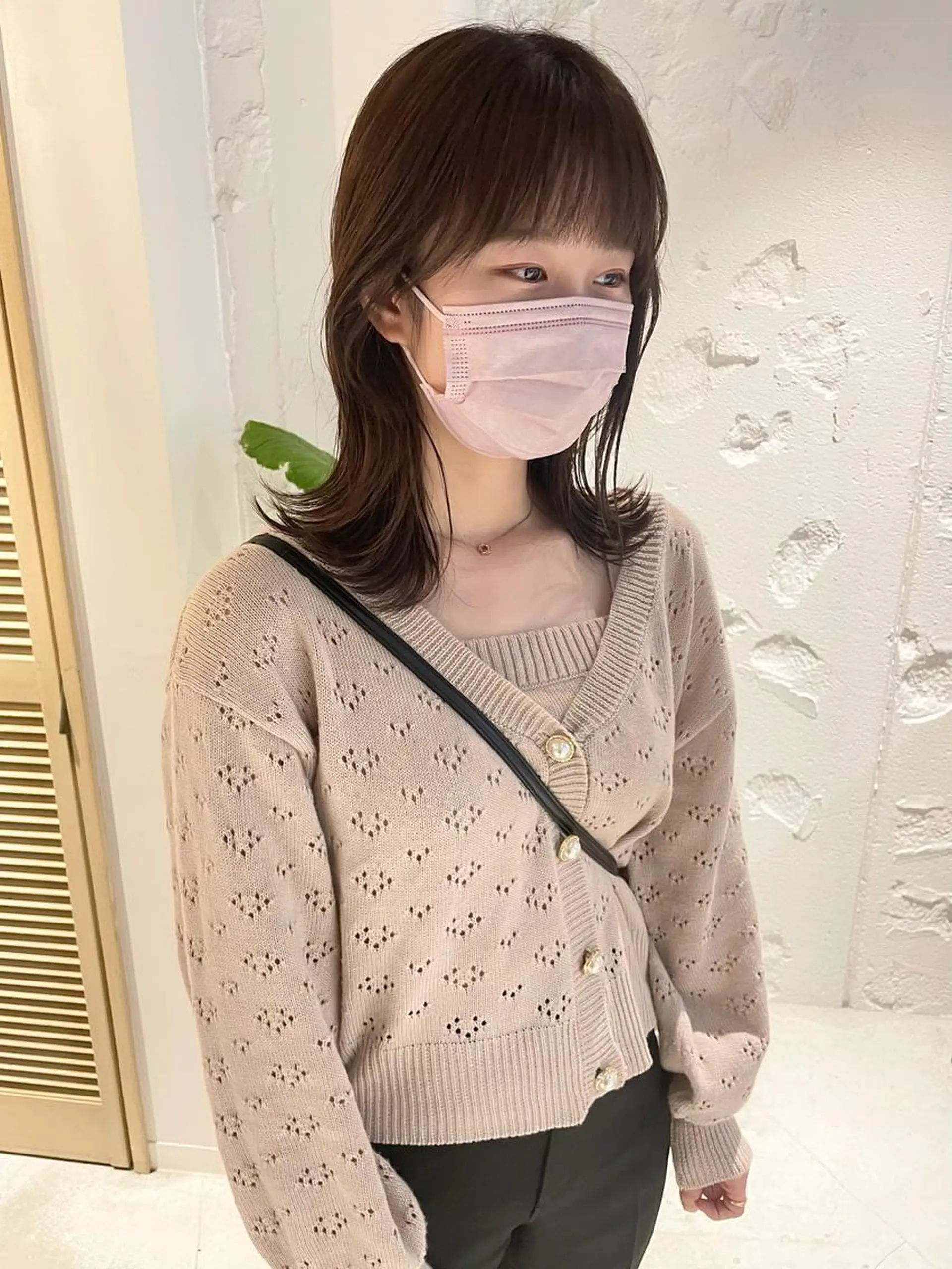 ミディアム カラー ボブレイヤー アッシュ ベージュカラー ブリーチ ブラウンカラー 🩰オリーブ/ ベージュ松本咲花🩰のヘアスタイル