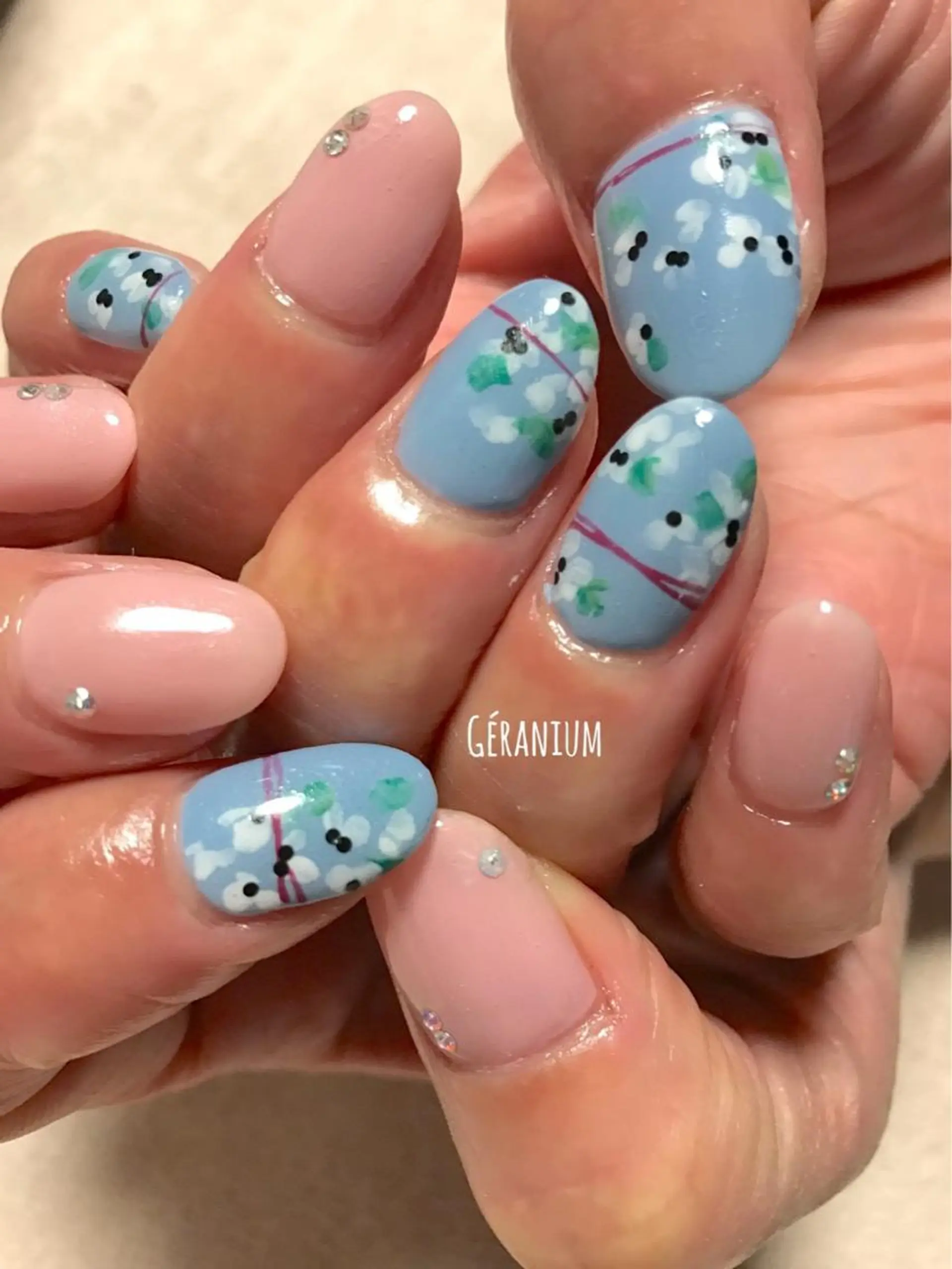 ネイル フラワーネイル GéRanium Harukaのネイルデザイン