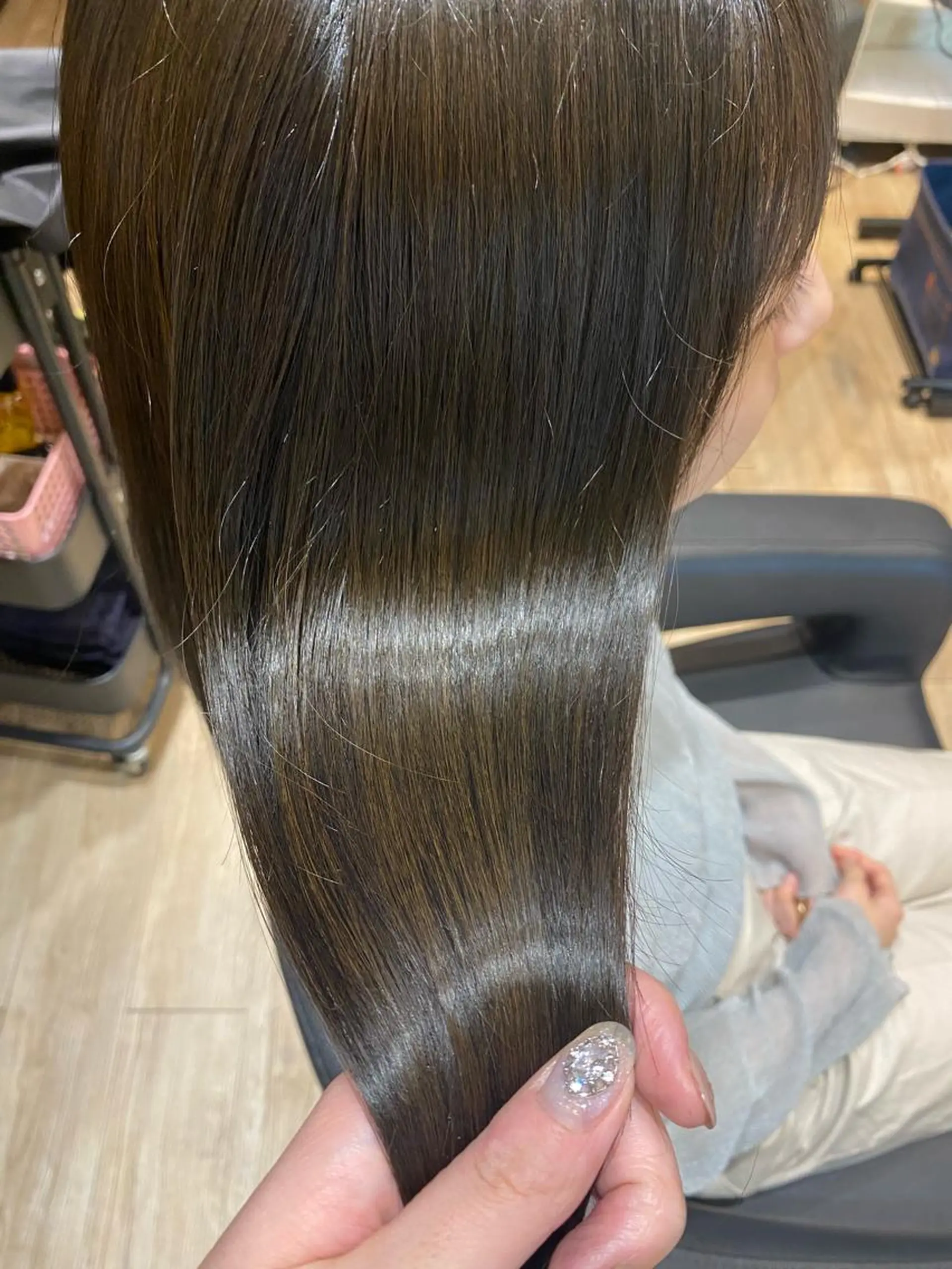 ミディアム カラー カット ヘアカラー トリートメント 早川 真幸のヘアスタイル