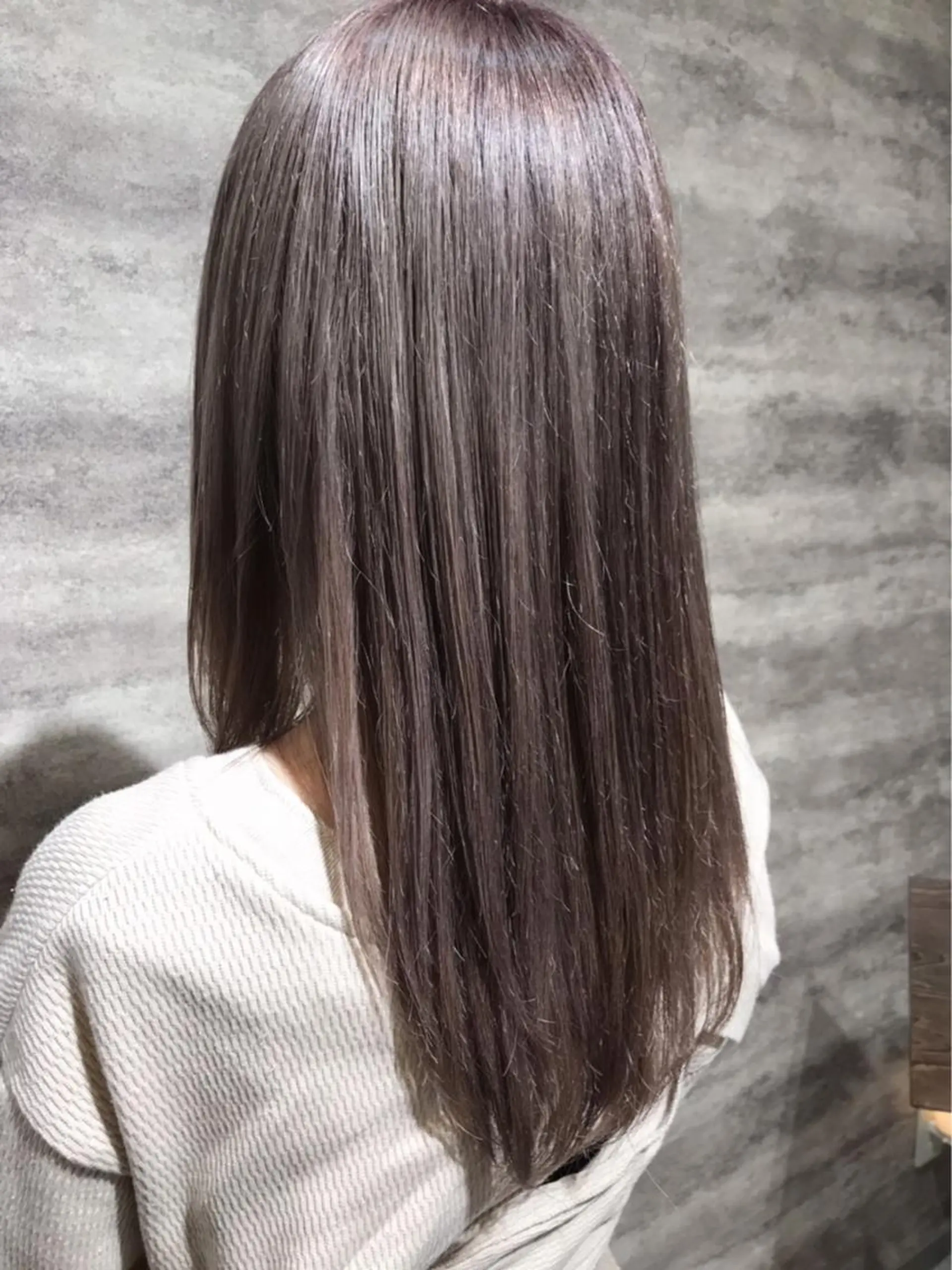 セミロング カラー シルバー ホワイトシルバー 🫟Blanco🫟 Color&Careのヘアスタイル