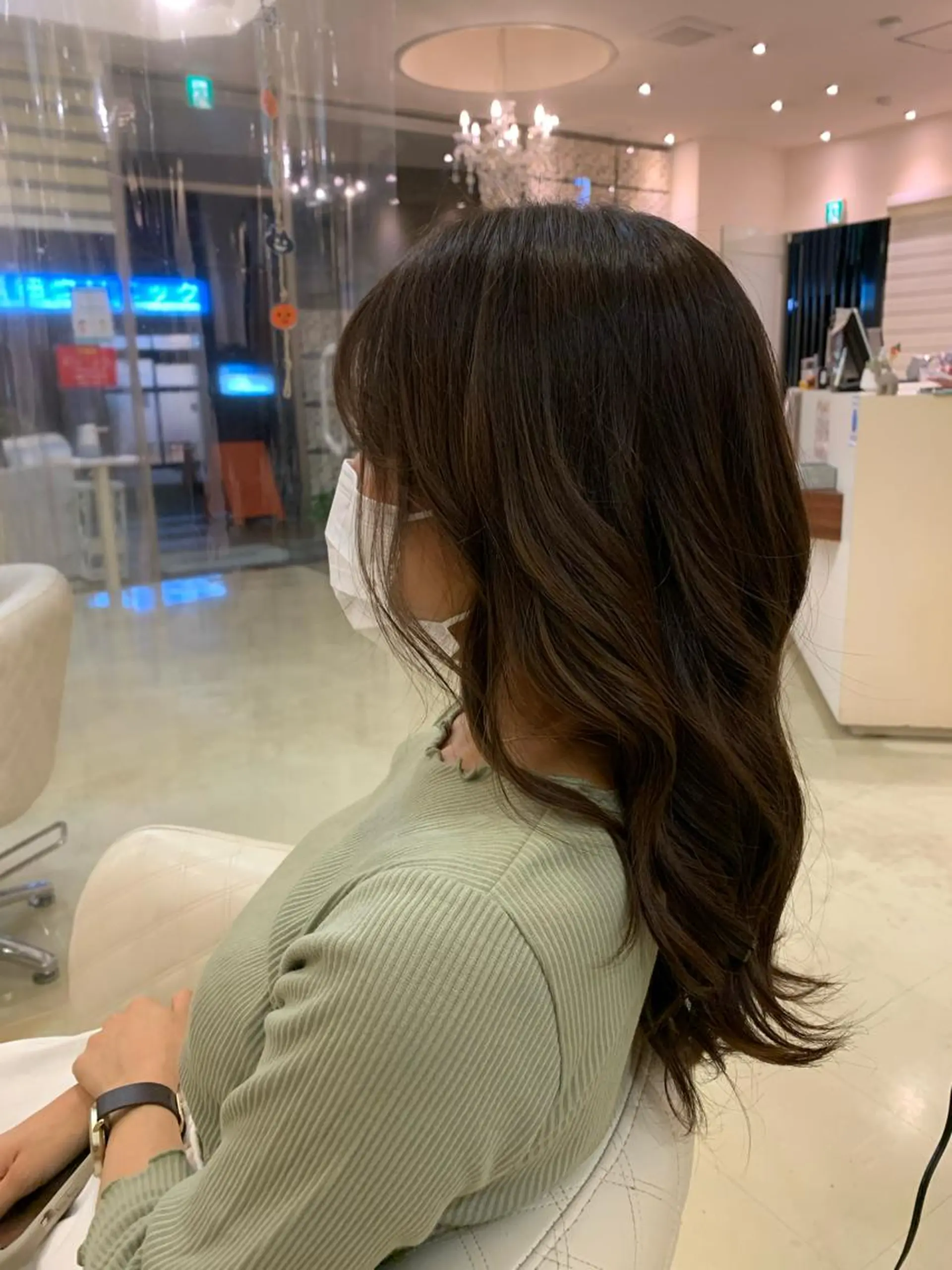 ロング カラー 大西 七海のヘアスタイル