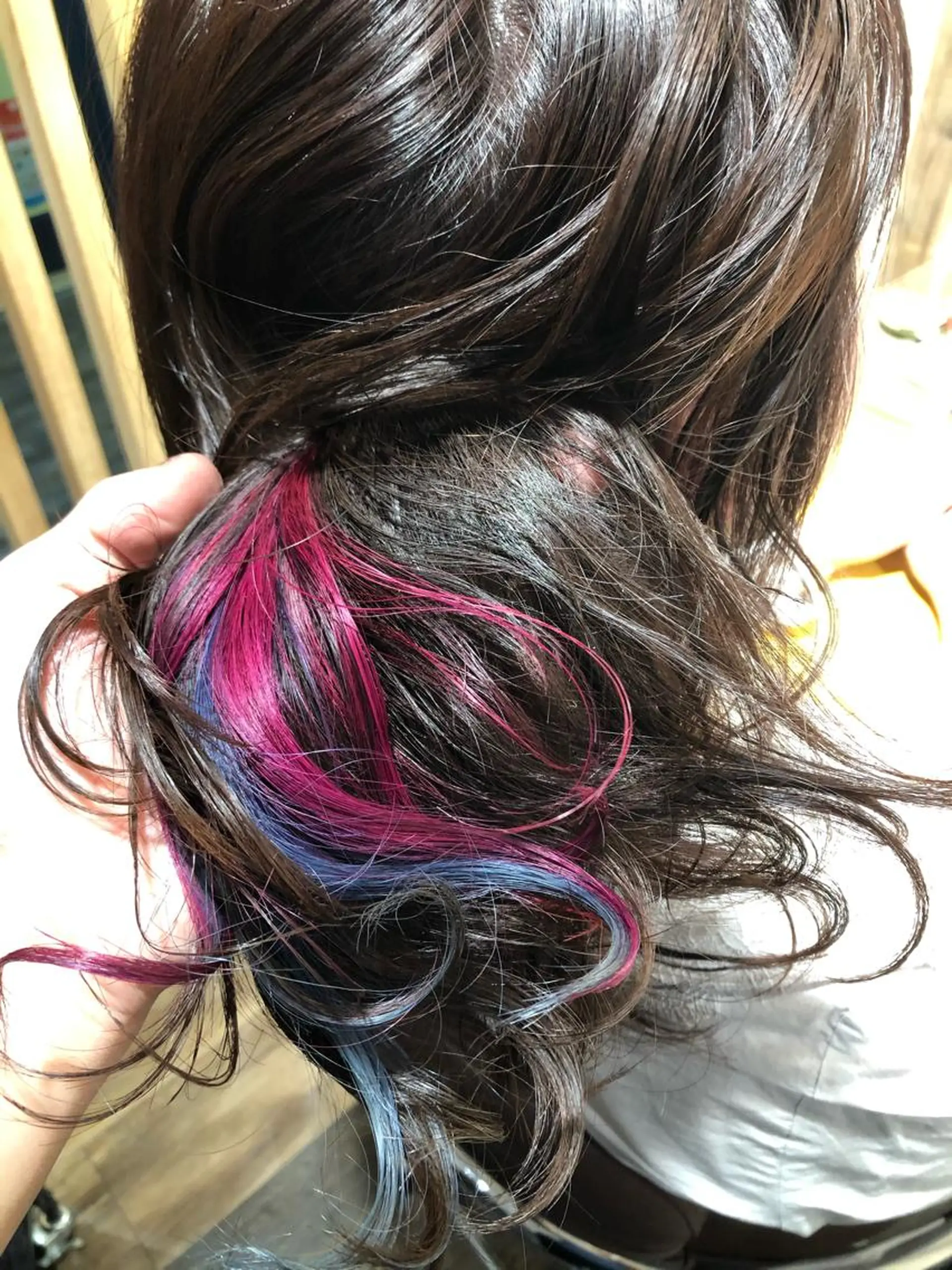 セミロング カラー ブルーカラー ピンクカラー カット ヘアカラー トリートメント 浦山 和之のヘアスタイル