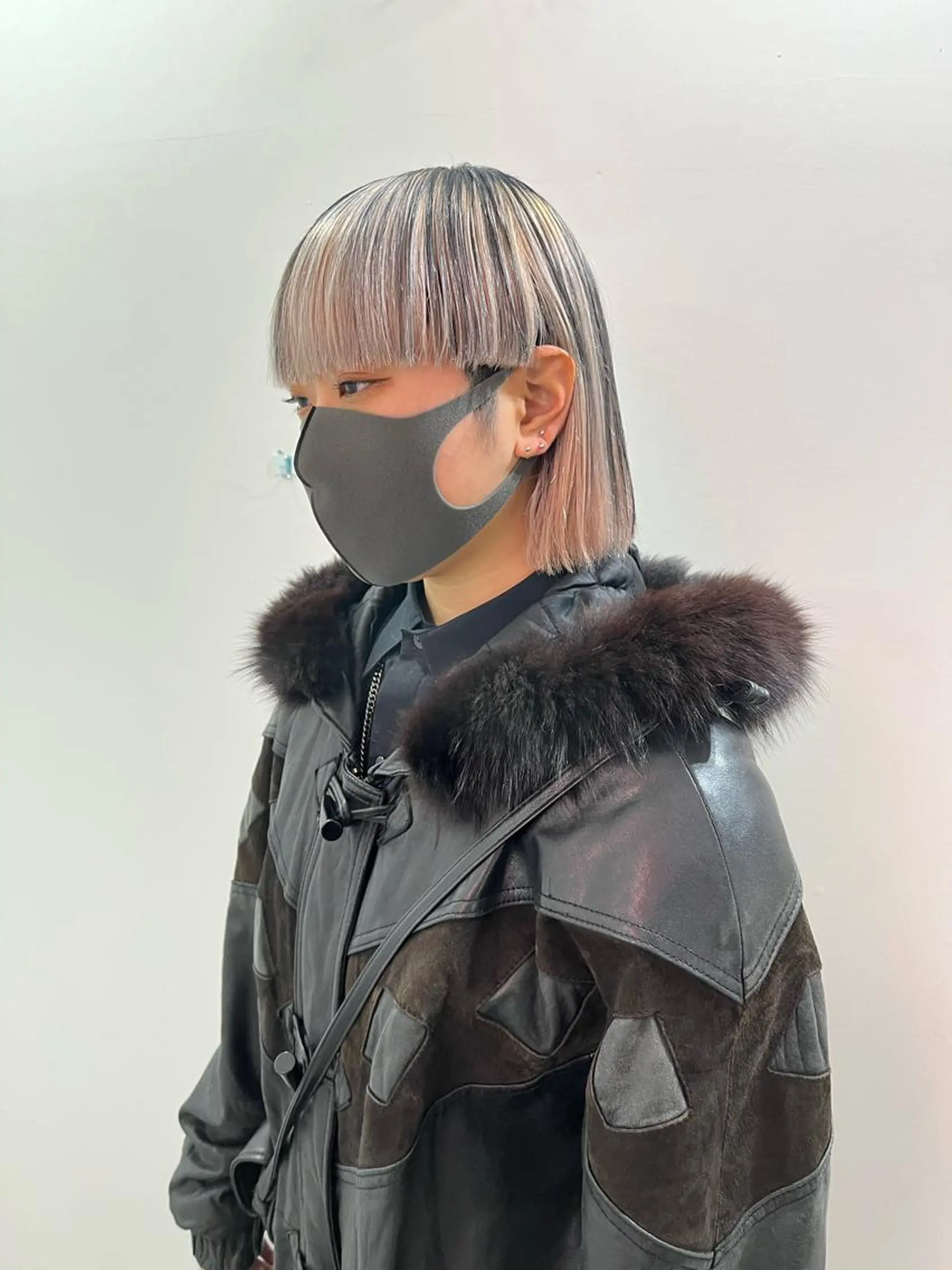 セミロング カラー ヘアアレンジ ハイトーン/レイヤー ハッシュカット/牧原のヘアスタイル