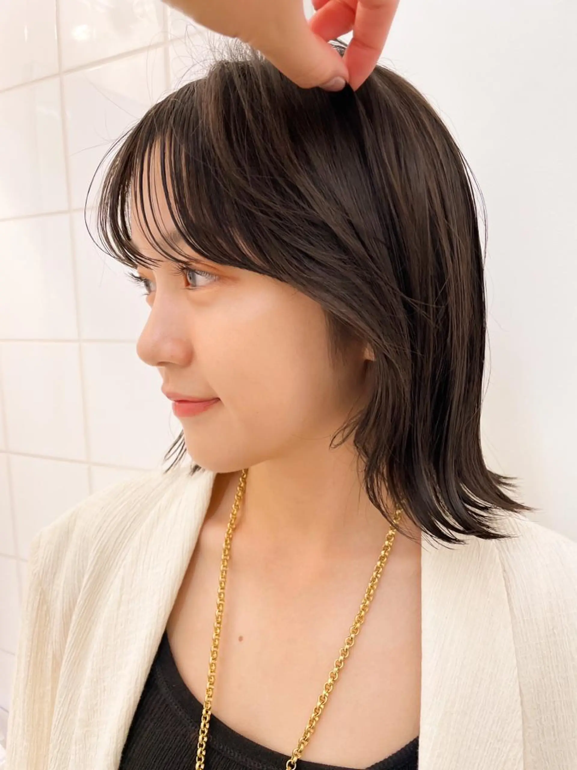 セミロング 艶髪ハイトーン× ボブ🥣アイネのヘアスタイル