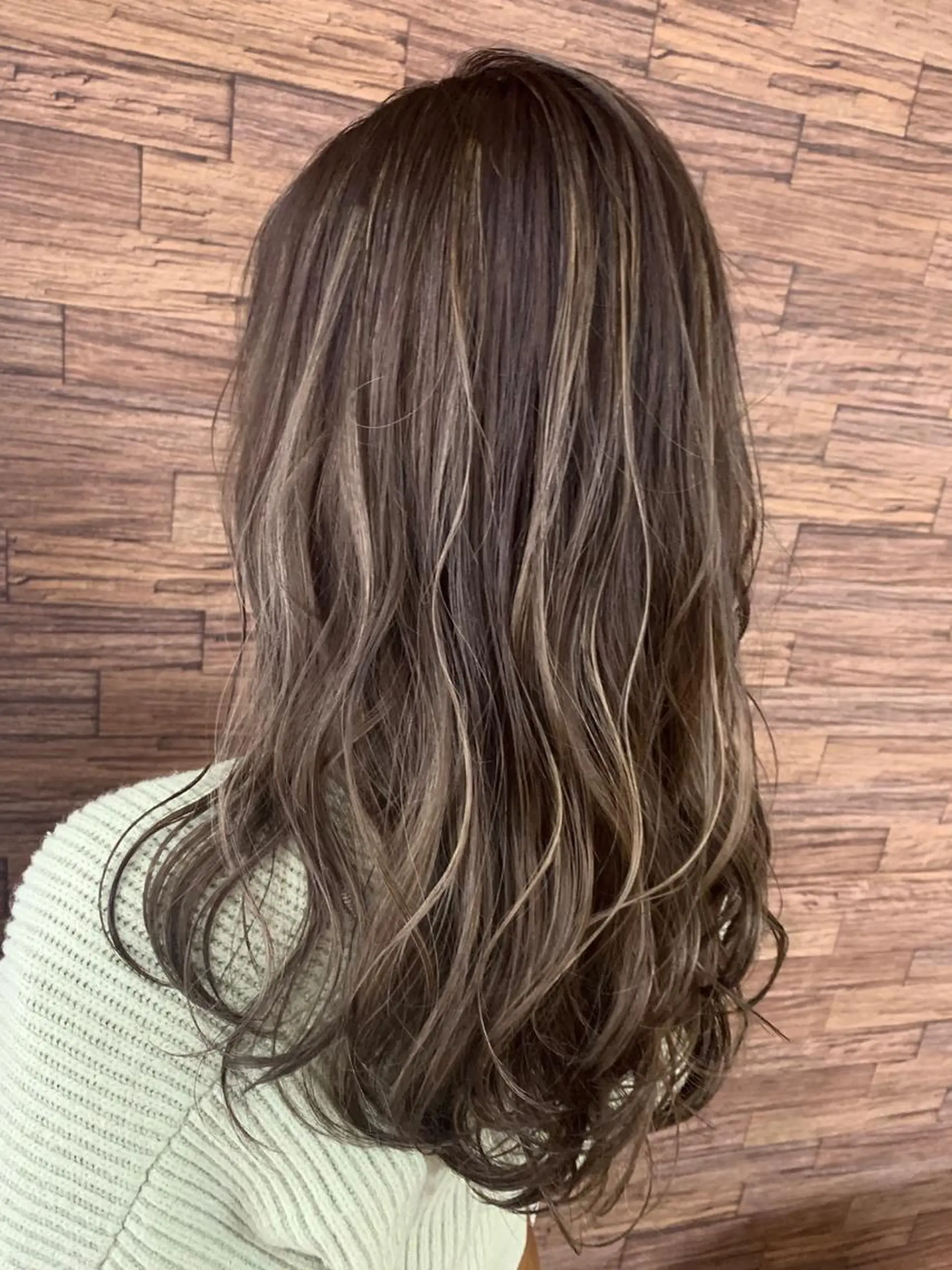 ロング 有坂 里恵のヘアスタイル