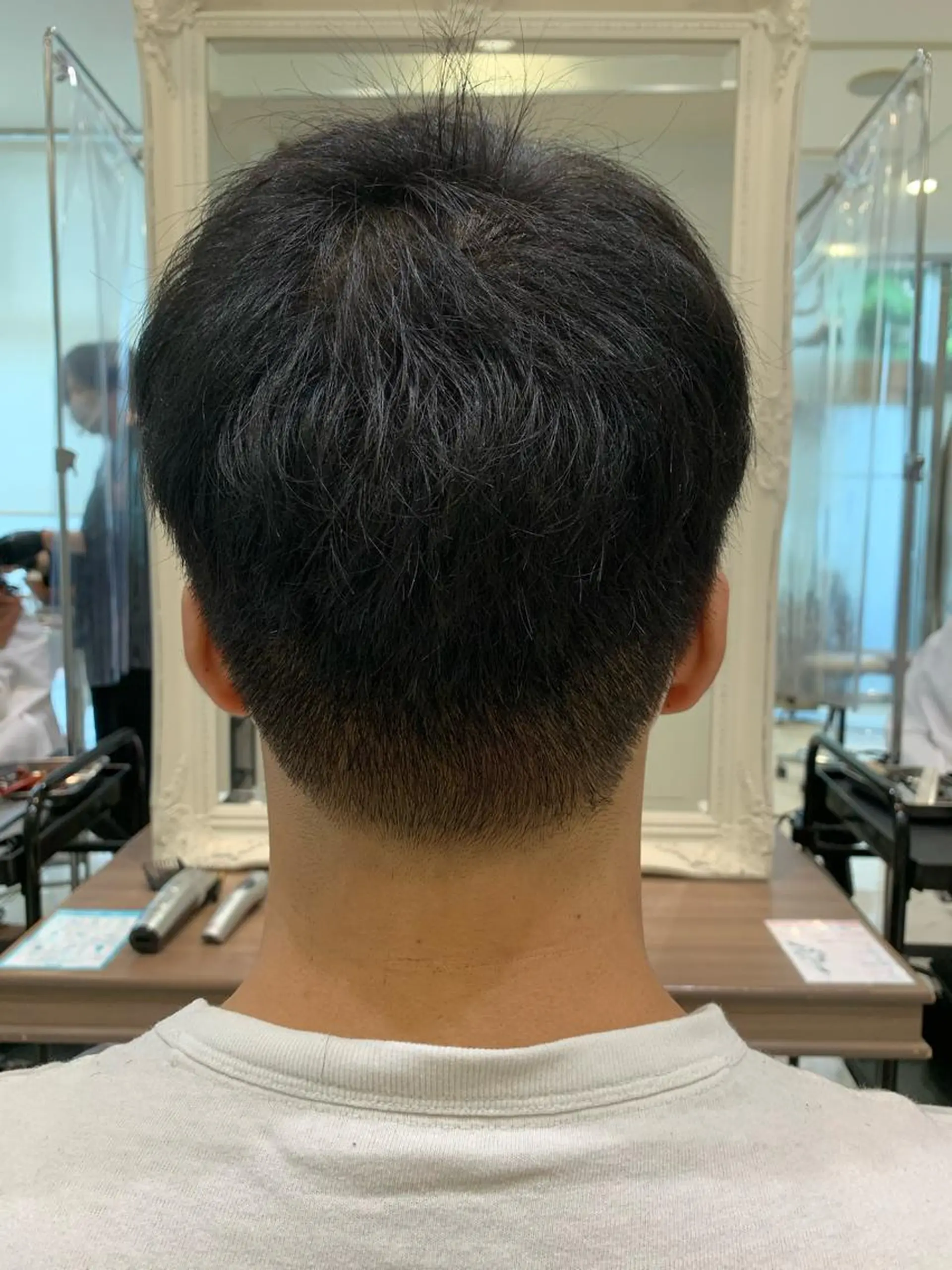 ショート メンズ 刈り上げ 【メンズ縮毛矯正】 田中秀斗のヘアスタイル