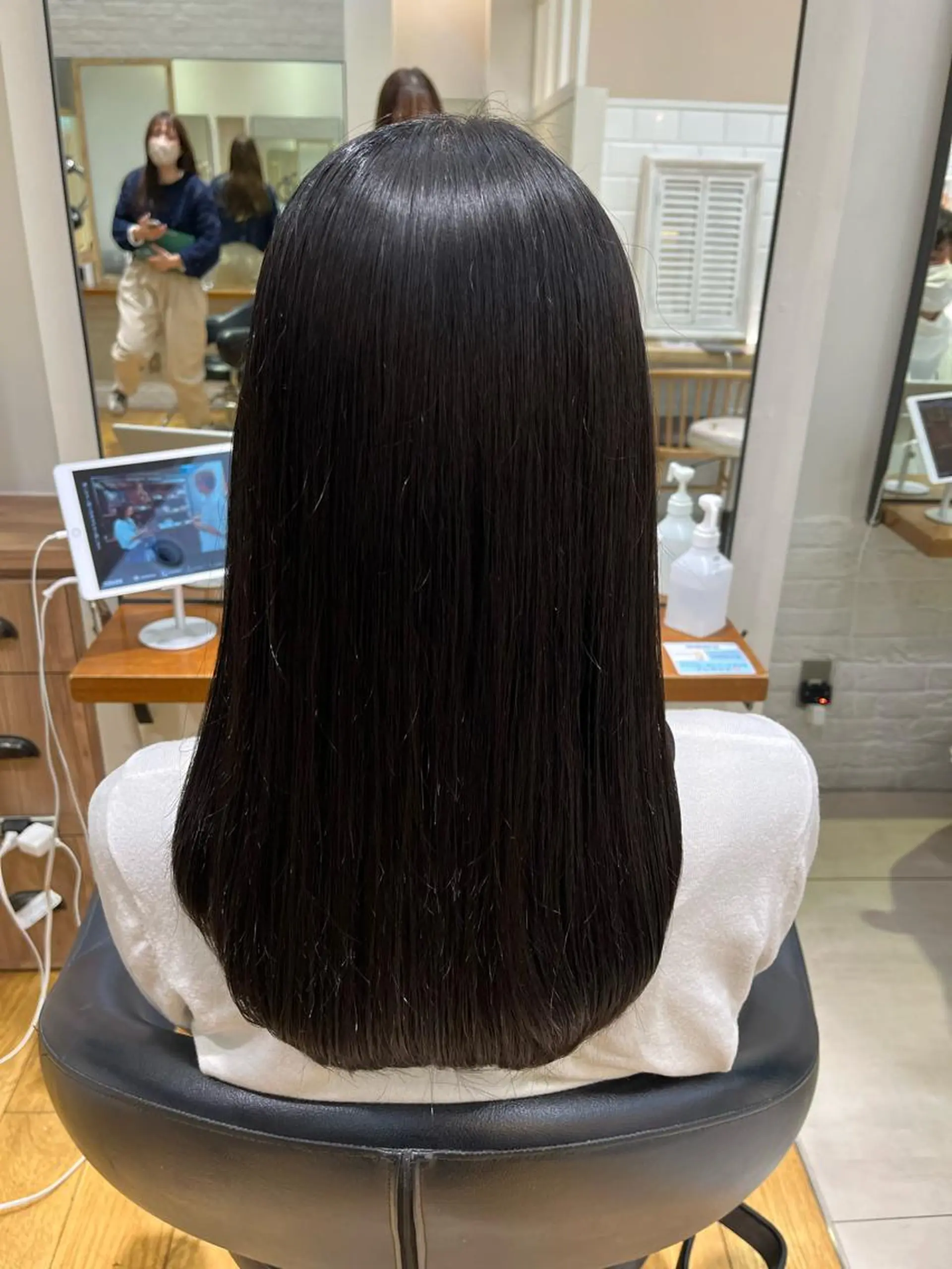 ロング コテ巻き風パーマ🫧 麻尋のヘアスタイル