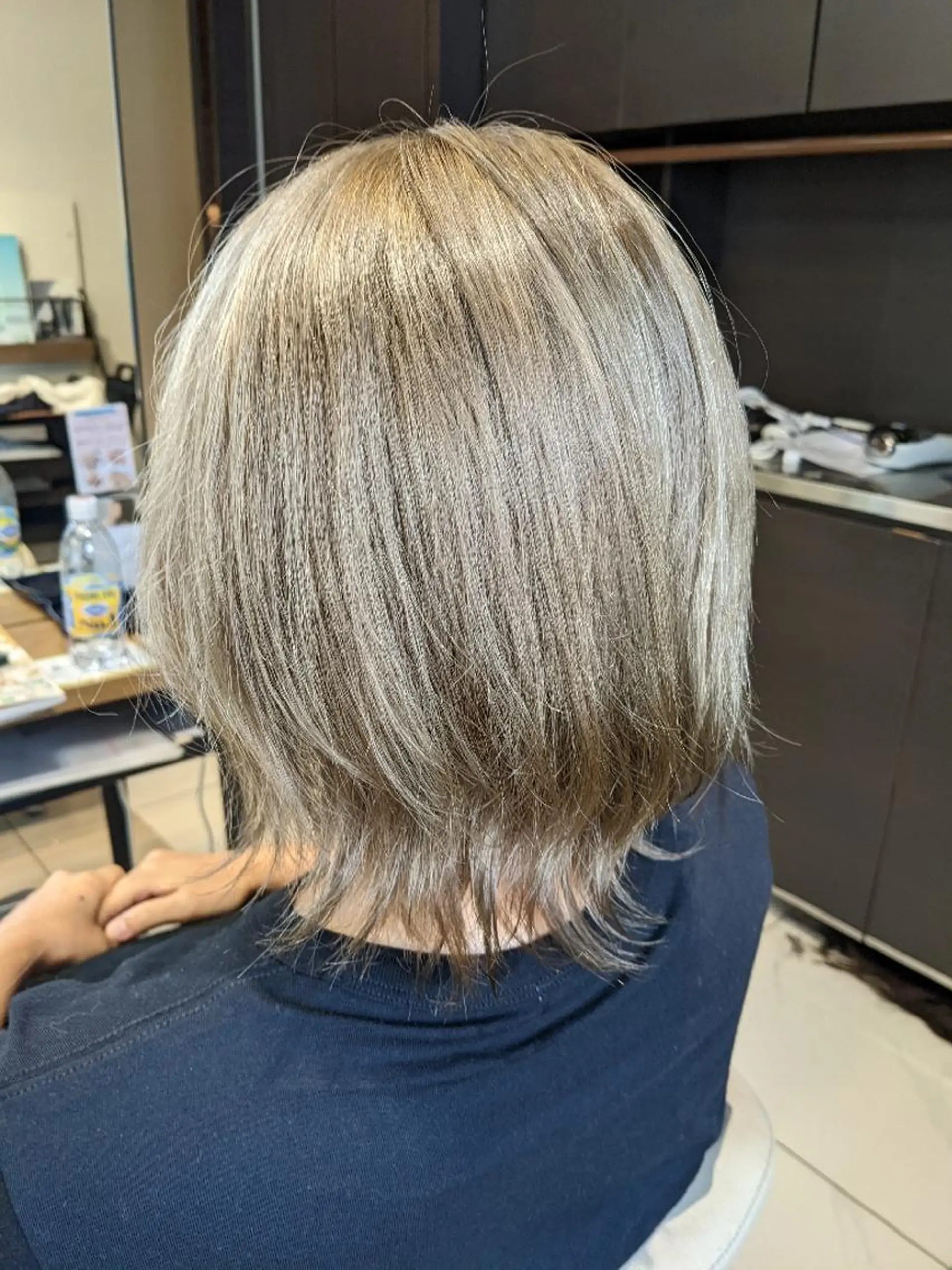 カラー 小嶺 麗華のヘアスタイル