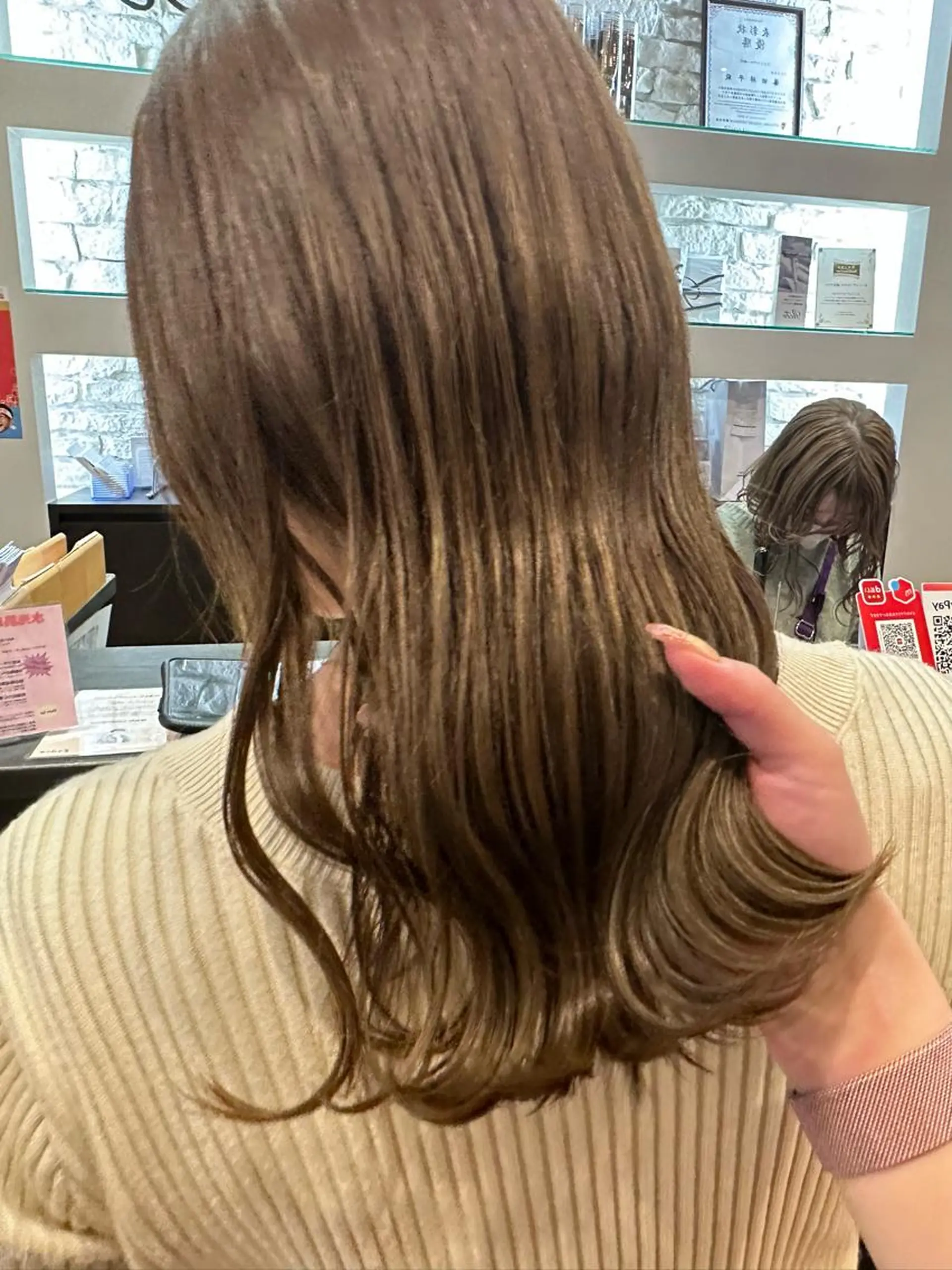 ロング カラー ヘアアレンジ ベージュカラー ブリーチ 透明感カラー ブリーチなしカラー ヘアカラー Cloe 梅田所属・🌼北口 絢🌼のヘアスタイル