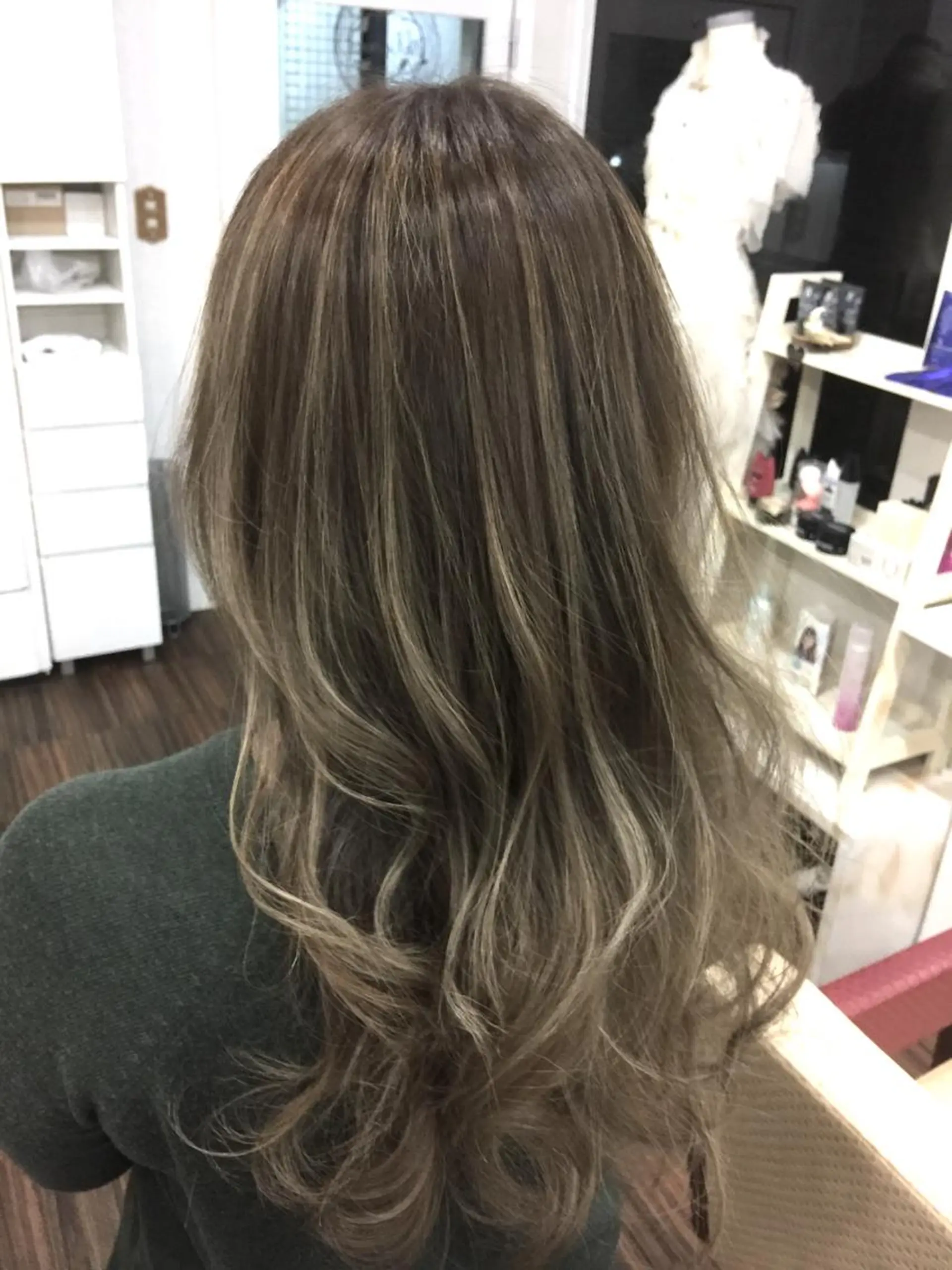 カラー ハイライトカラー イルミナカラー Campus キャンパスのヘアスタイル