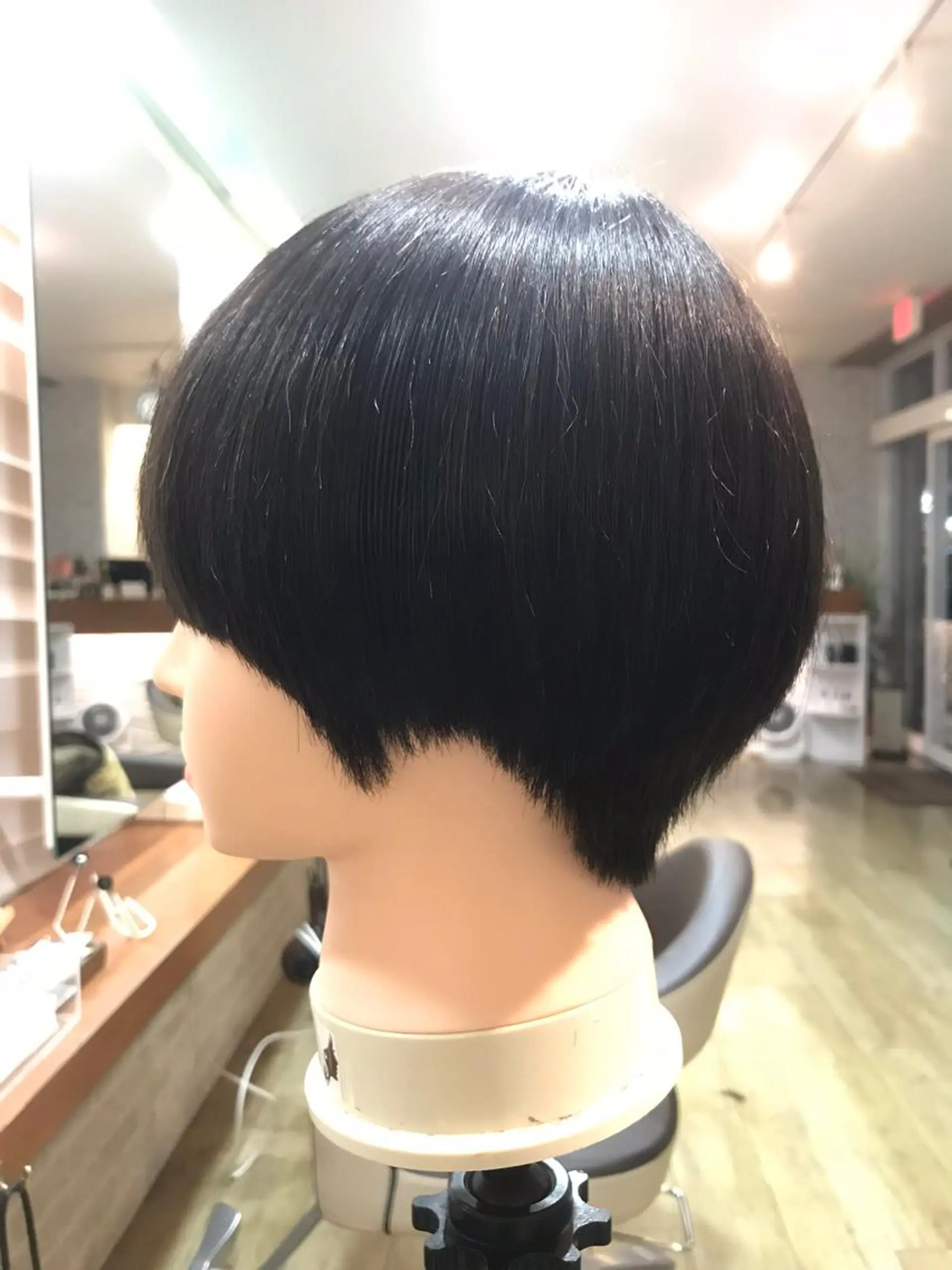 ショート 川村 綾のヘアスタイル