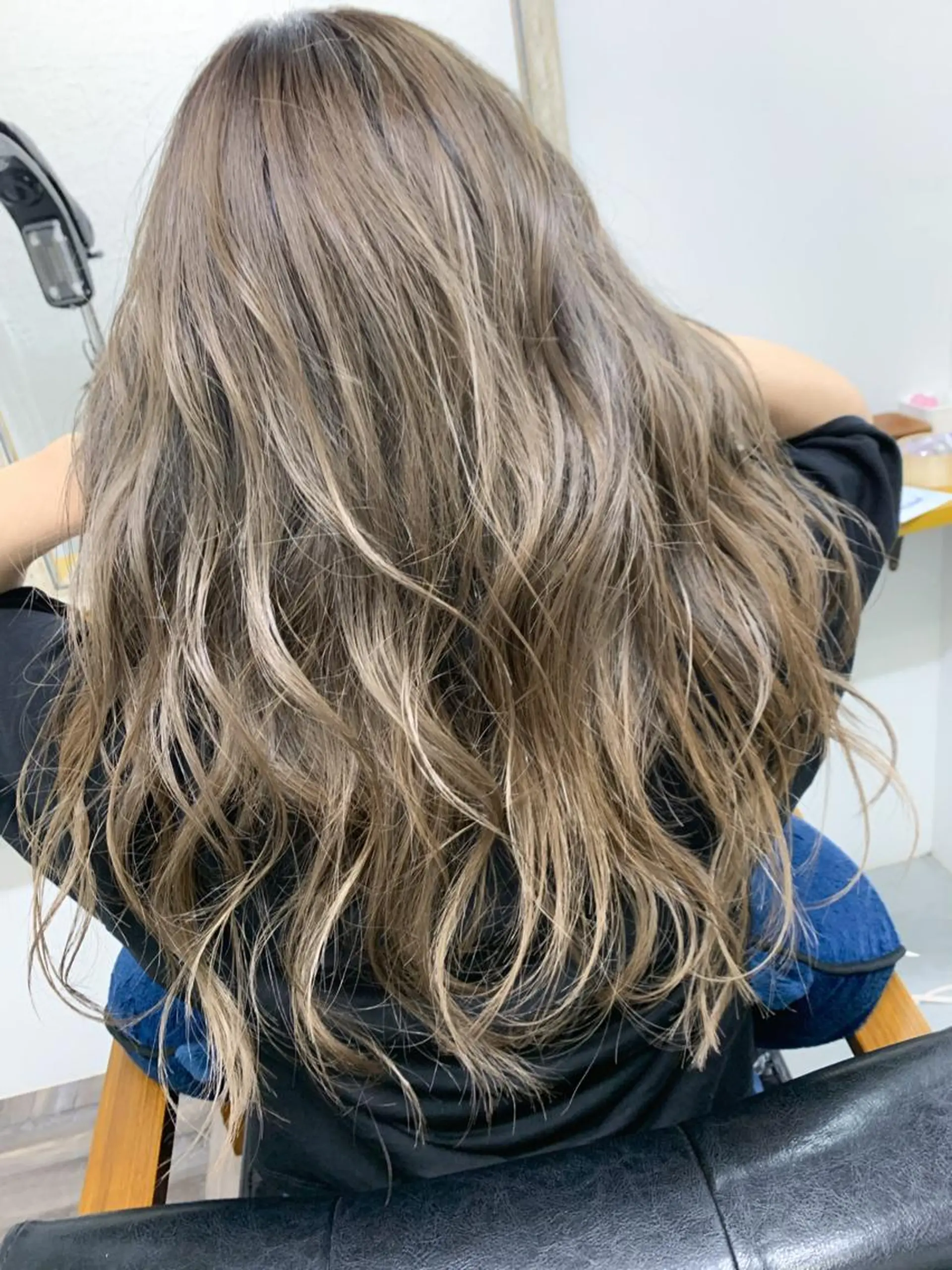 ロング 🥇近藤 恭輔🥇 Recharme新保のヘアスタイル