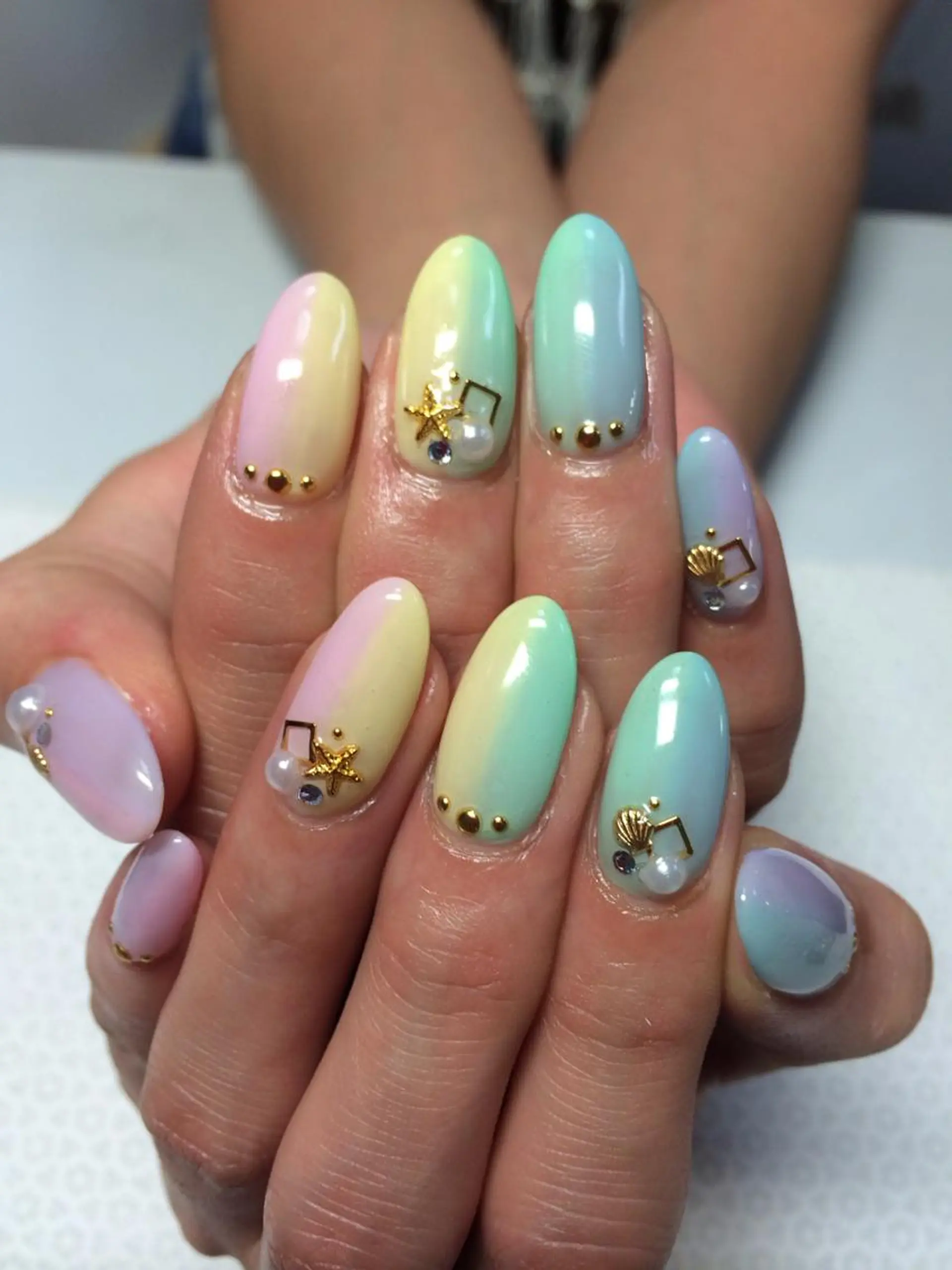 ネイル VIOLUS所属・VIOLUS 関目のネイルデザイン