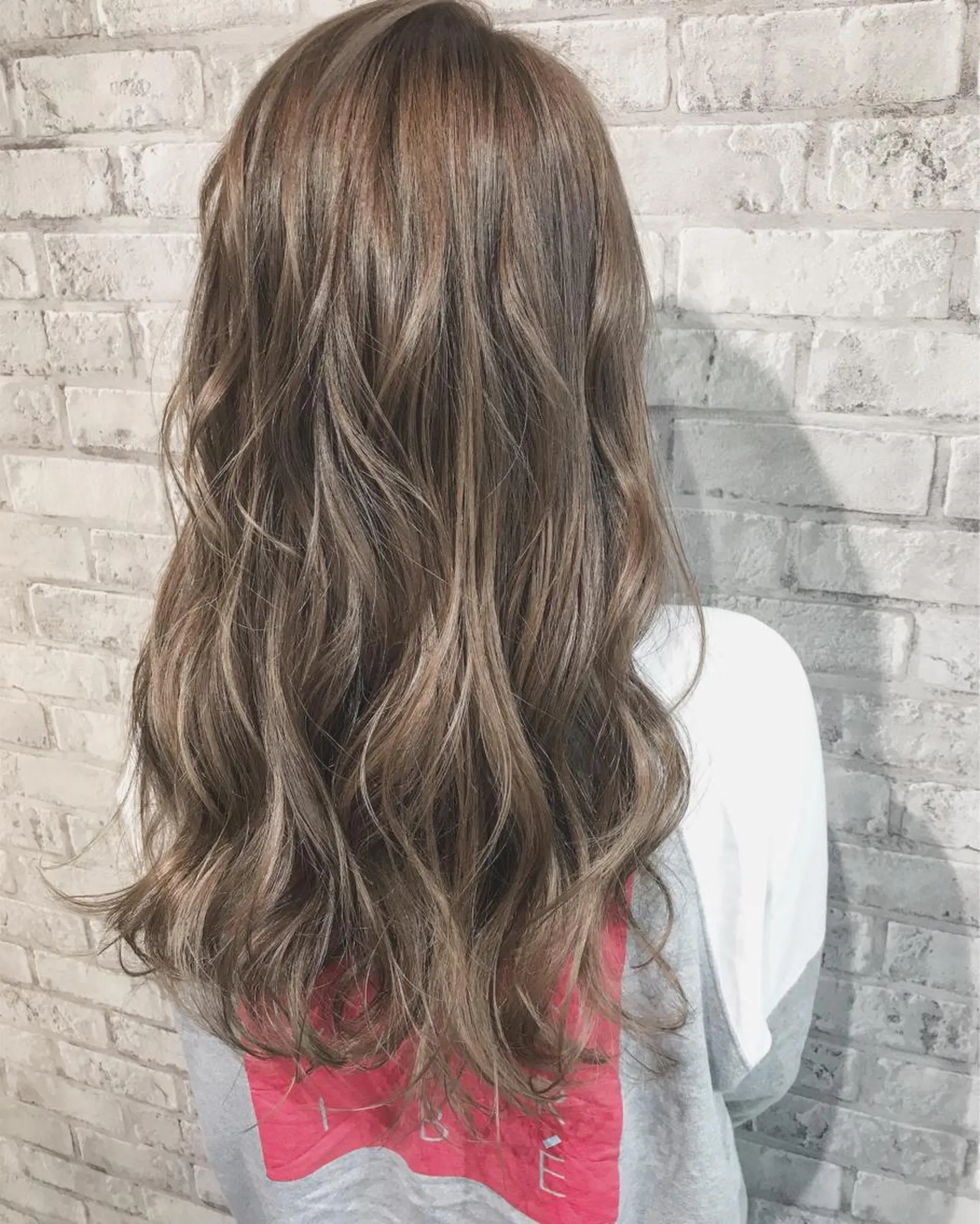 ミディアム カラー ヘアアレンジ ブリーチ ブルーカラー ブルージュ 透明感カラー ブリーチなしカラー 心斎橋/縮毛矯正/ 髪質改善　吉見勇亮のヘアスタイル
