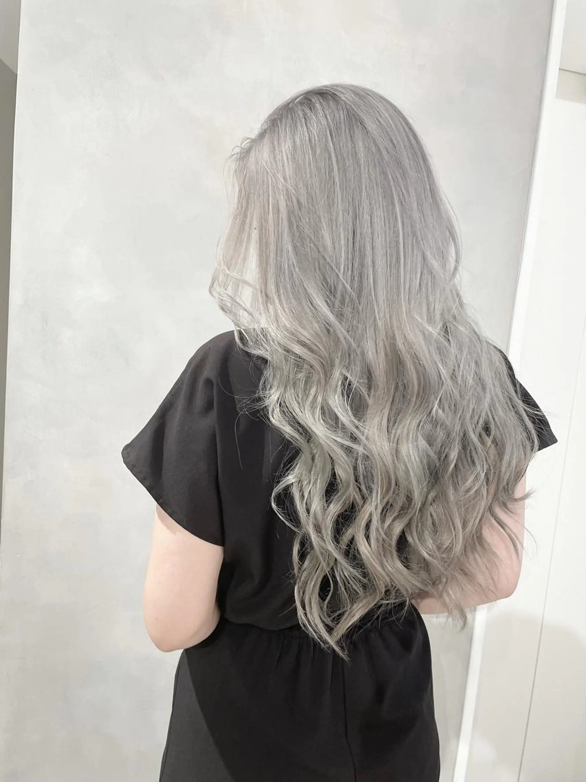 ロング カラー ヘアカラー トリートメント カット・ブリーチ TAIGAのヘアスタイル