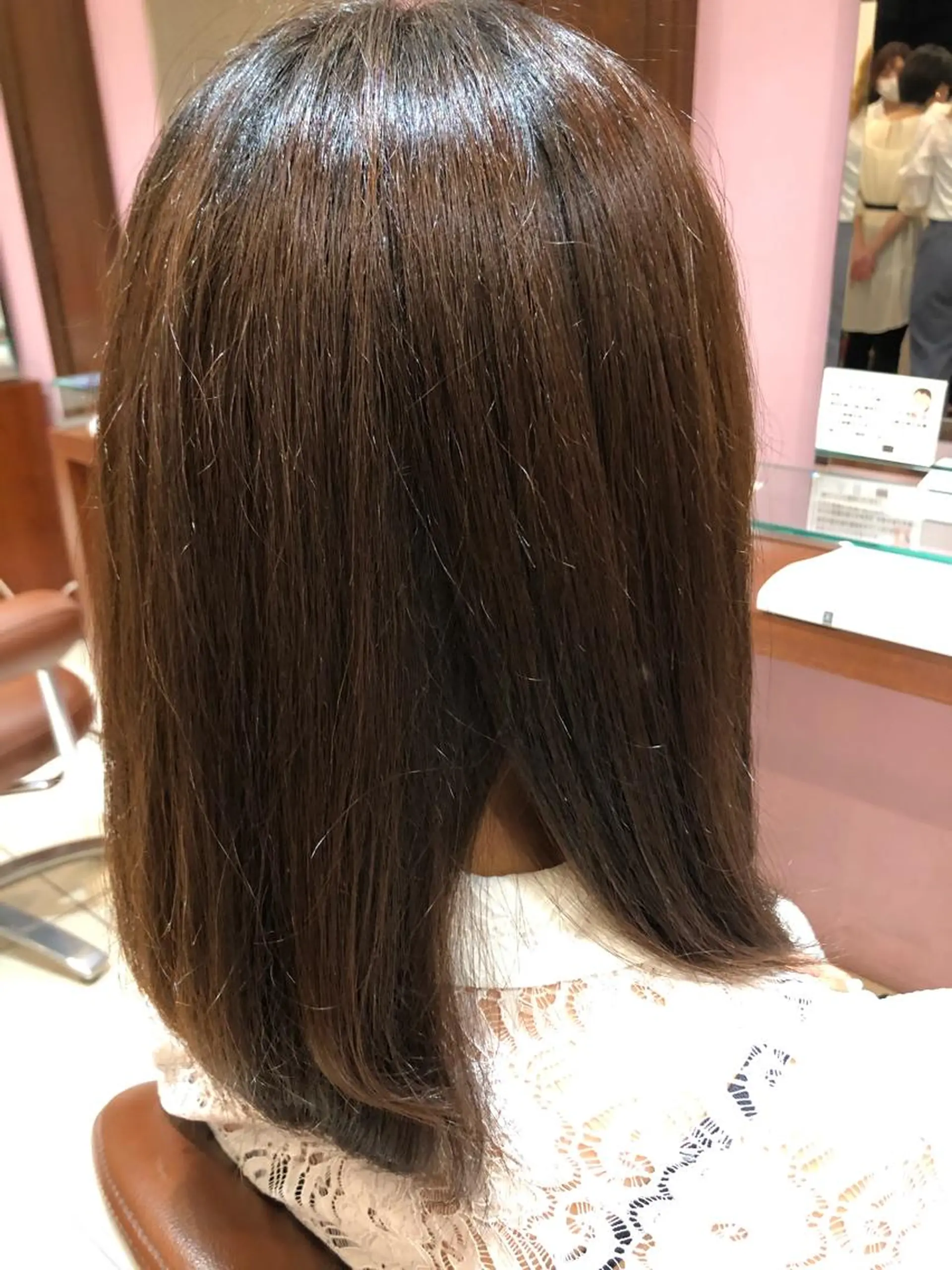 ミディアム 齋藤 真由のヘアスタイル