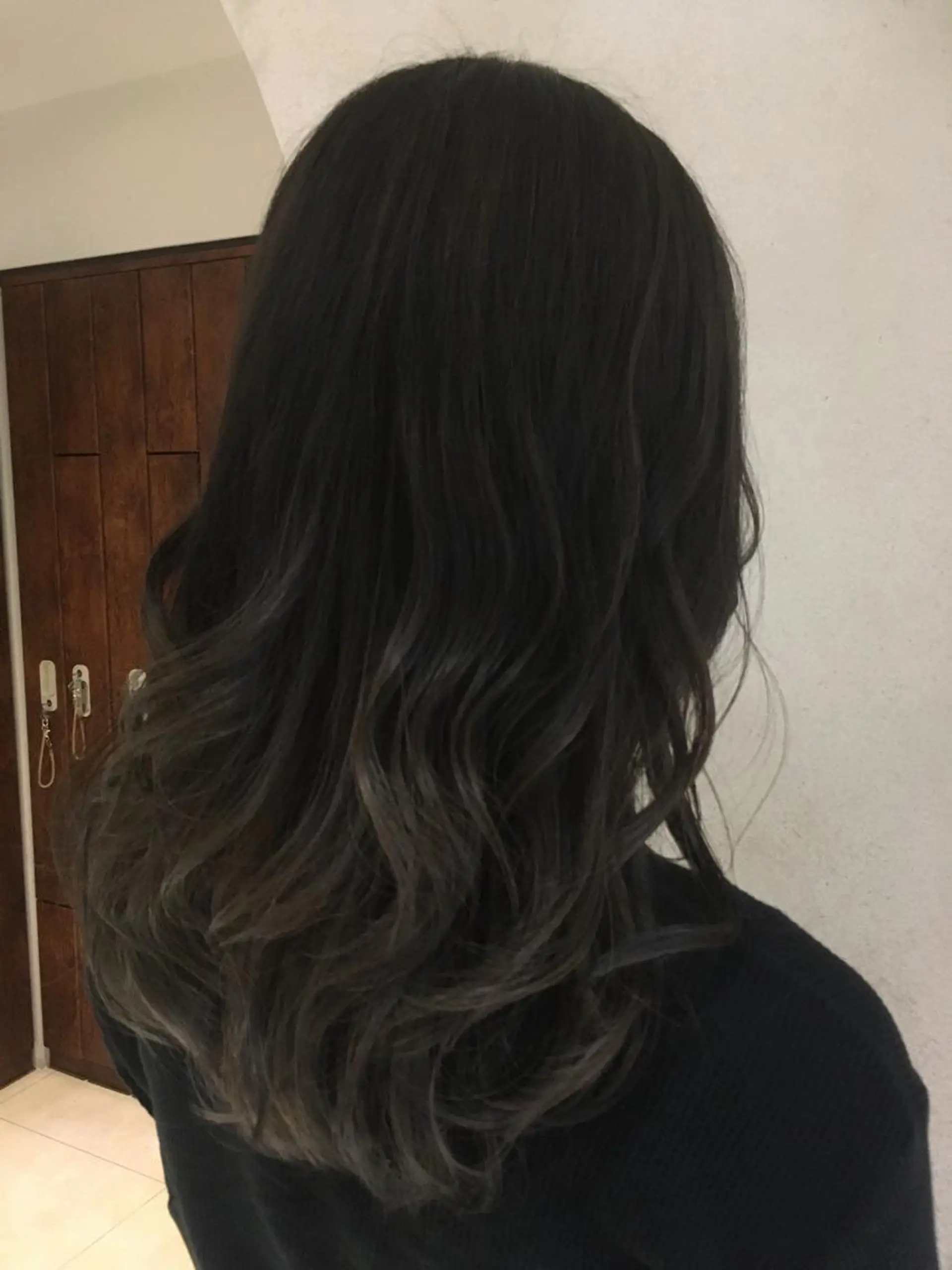 ロング カラー アッシュ アッシュグレー 透明感カラー カット ヘアカラー Homey Kyoto所属・吉村 絢乃のヘアスタイル