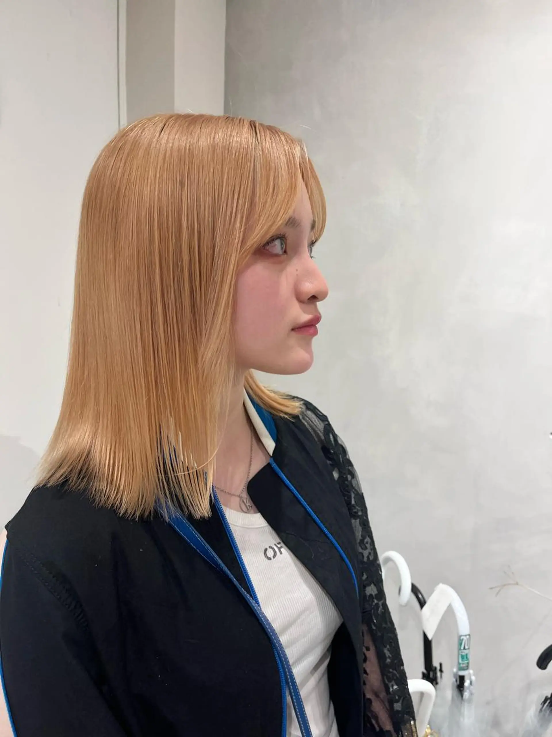 ミディアム 🌈モテ色 村上のぶきのヘアスタイル