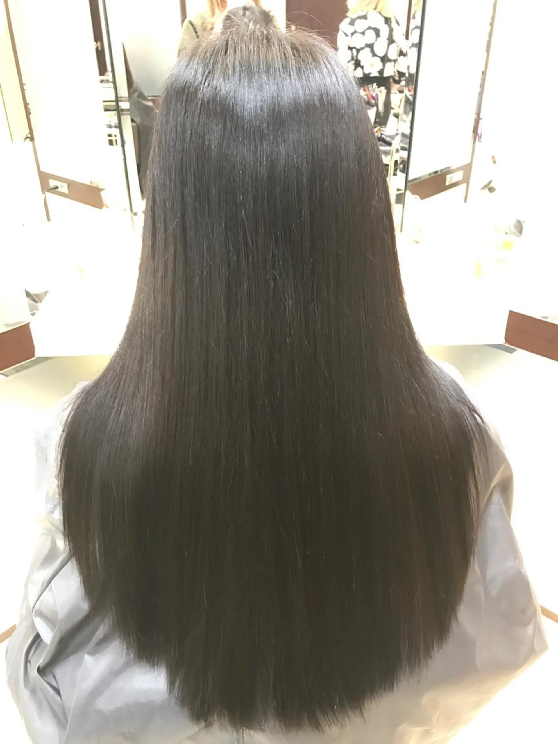セミロング ロング カラー ブルーカラー スズキ シオリのヘアスタイル