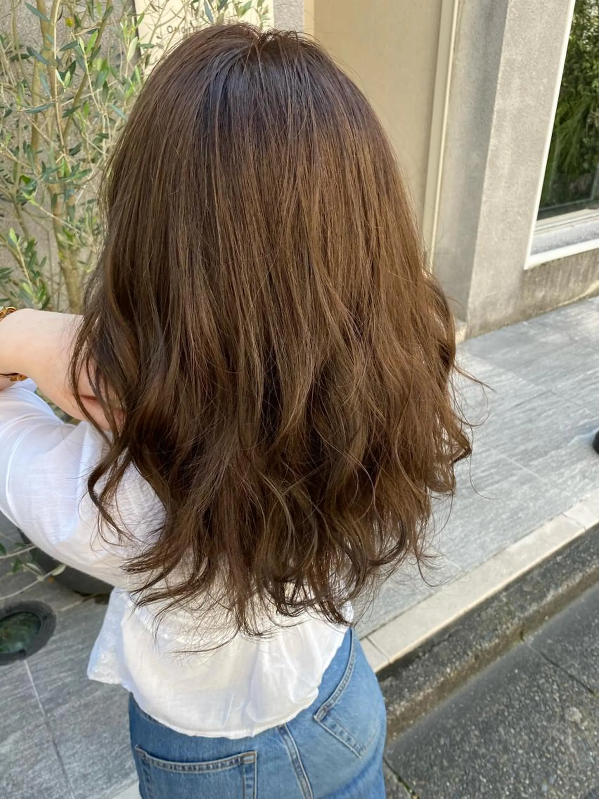 セミロング カラー ブリーチ ブリーチなしカラー 赤み消し韓国ヘア レイヤー縮毛🤍渡邉のヘアスタイル