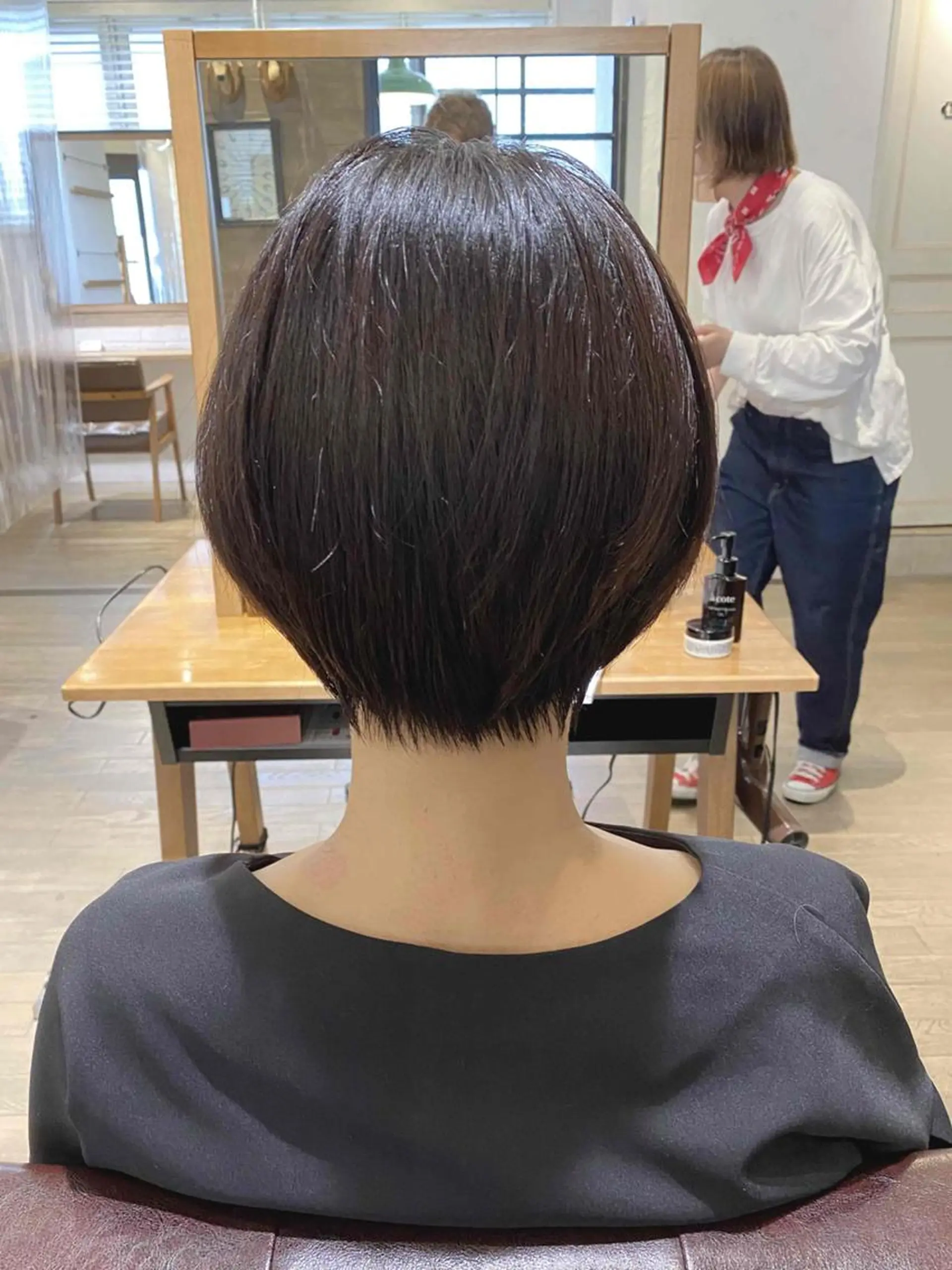 ショート カラー Neolive plus所属・前田 裕介のヘアスタイル