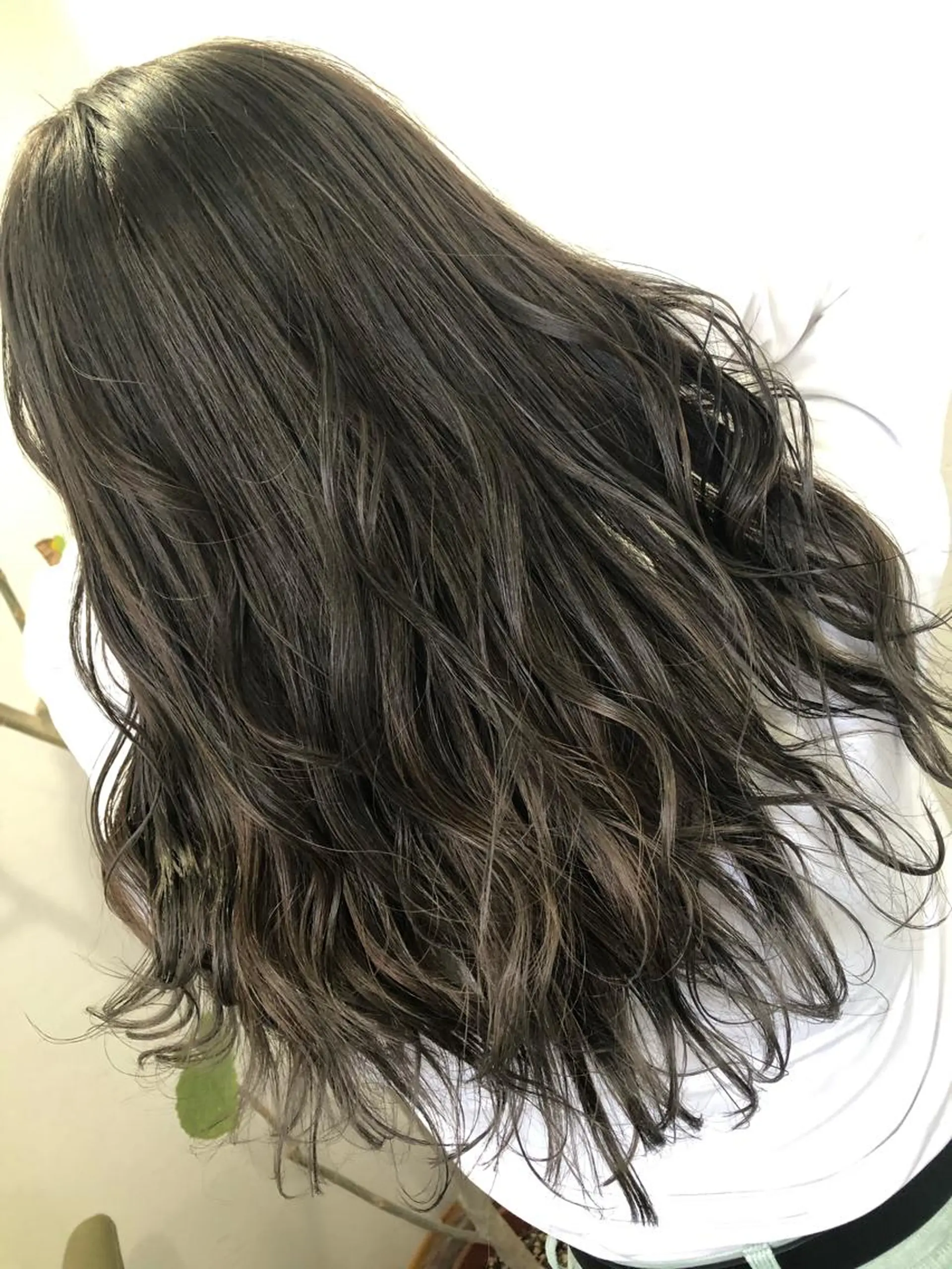 ロング カラー パーマ ブリーチ毛縮毛矯正 👑山口のヘアスタイル