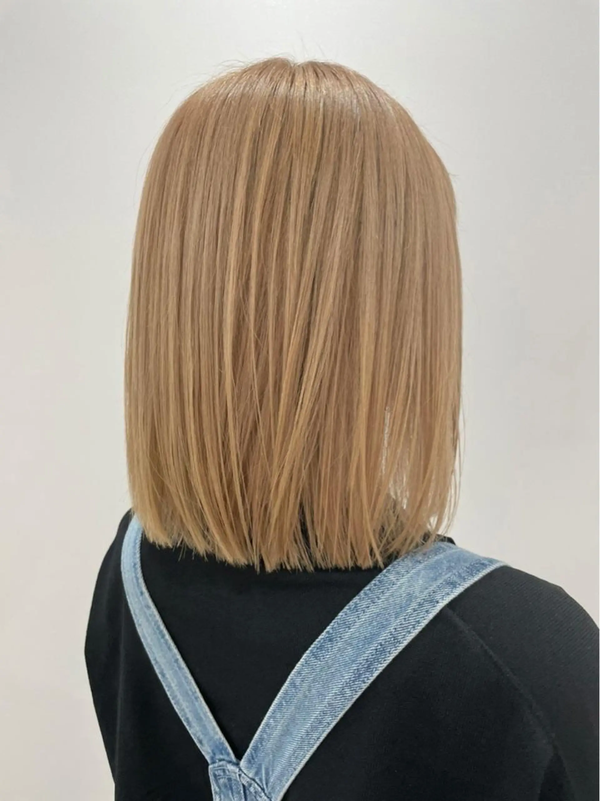 ショート カラー akane .のヘアスタイル