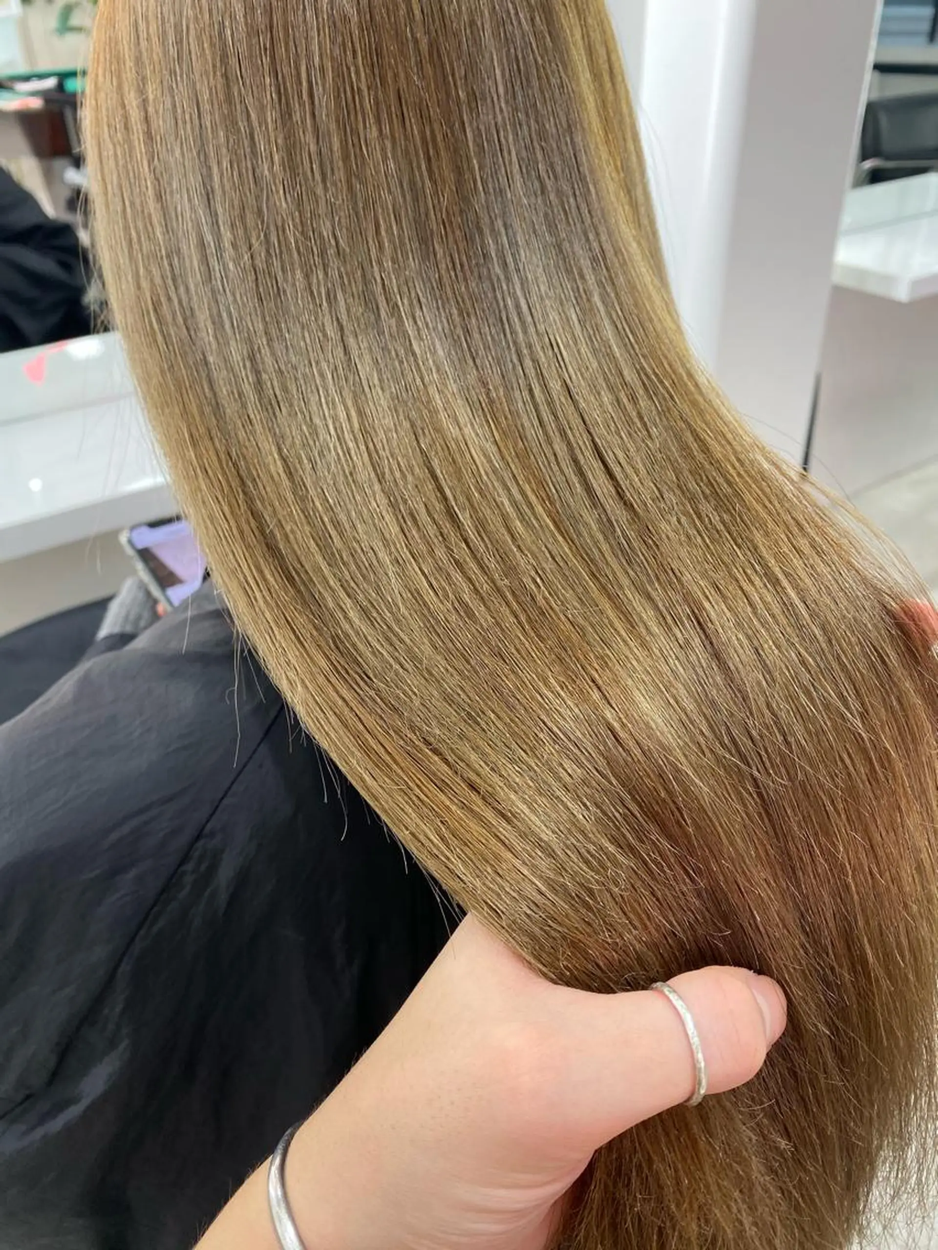 セミロング ヘアカラー トリートメント 海外デザイン🇺🇸 石渡諒太のヘアスタイル