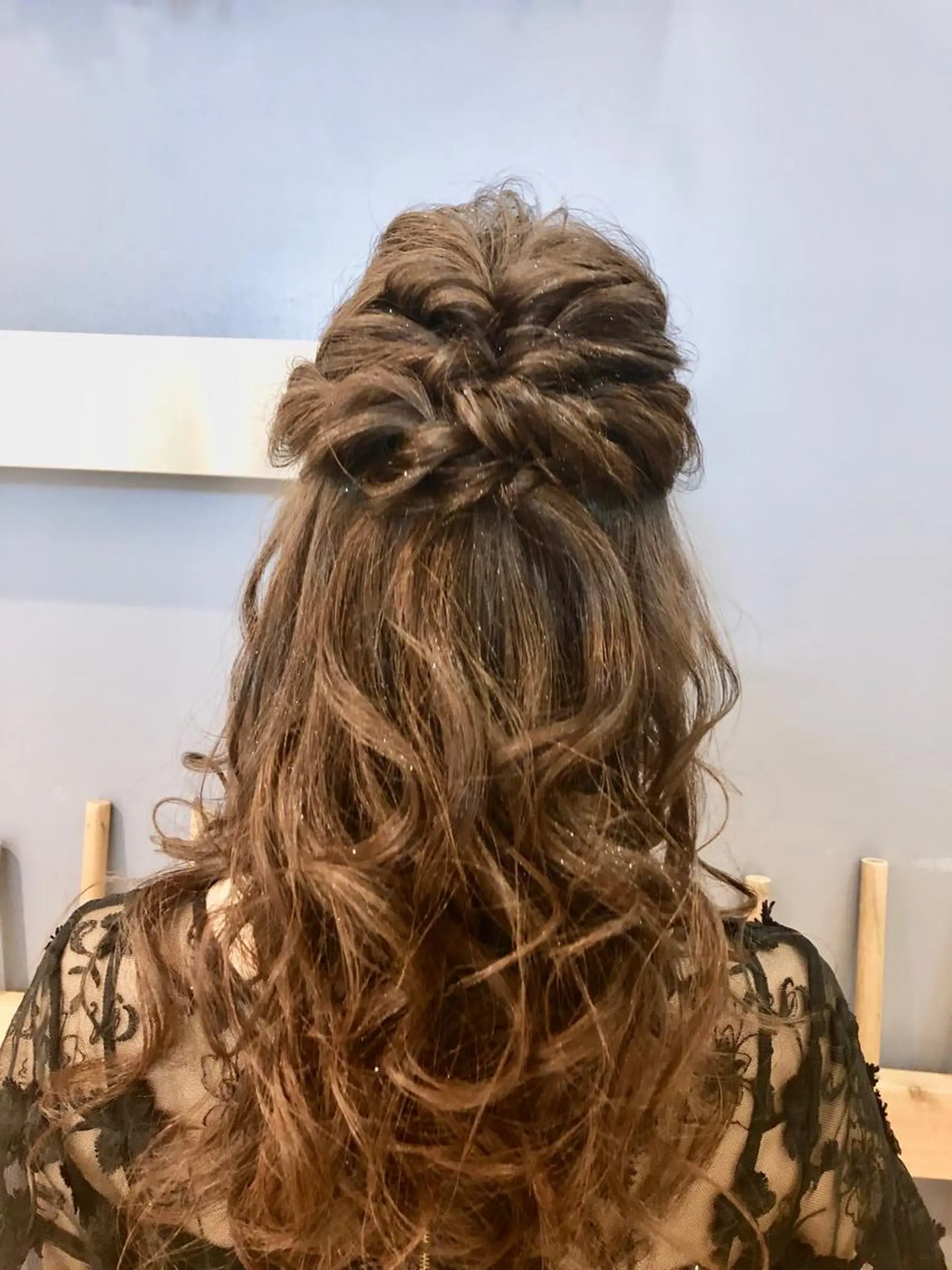 ロング ヘアアレンジ XXXY'S Color Flip所属・小宮 真理奈のヘアスタイル