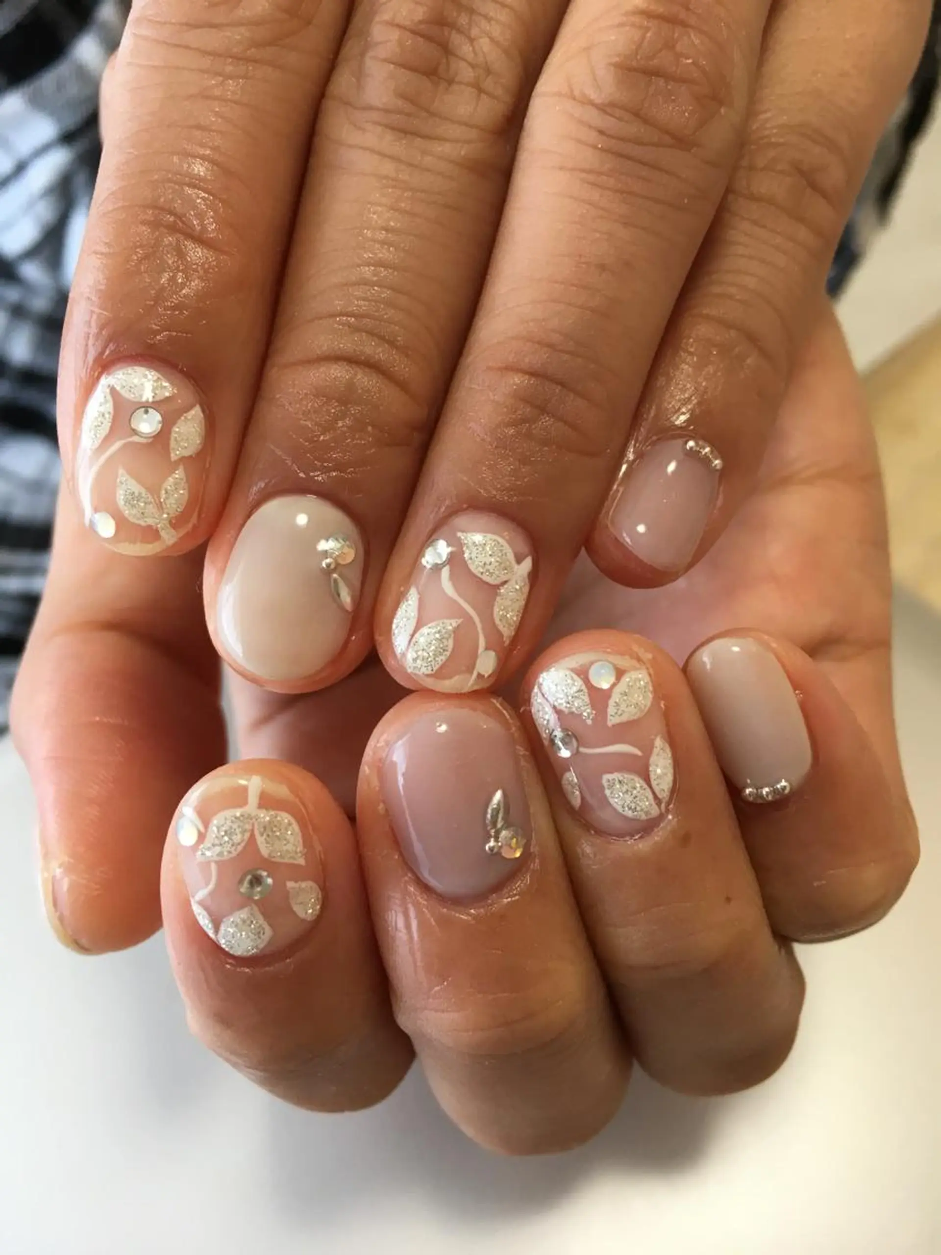 ネイル Petit Fleur所属・青柳 亜梨奈のマツエク・マツパデザイン