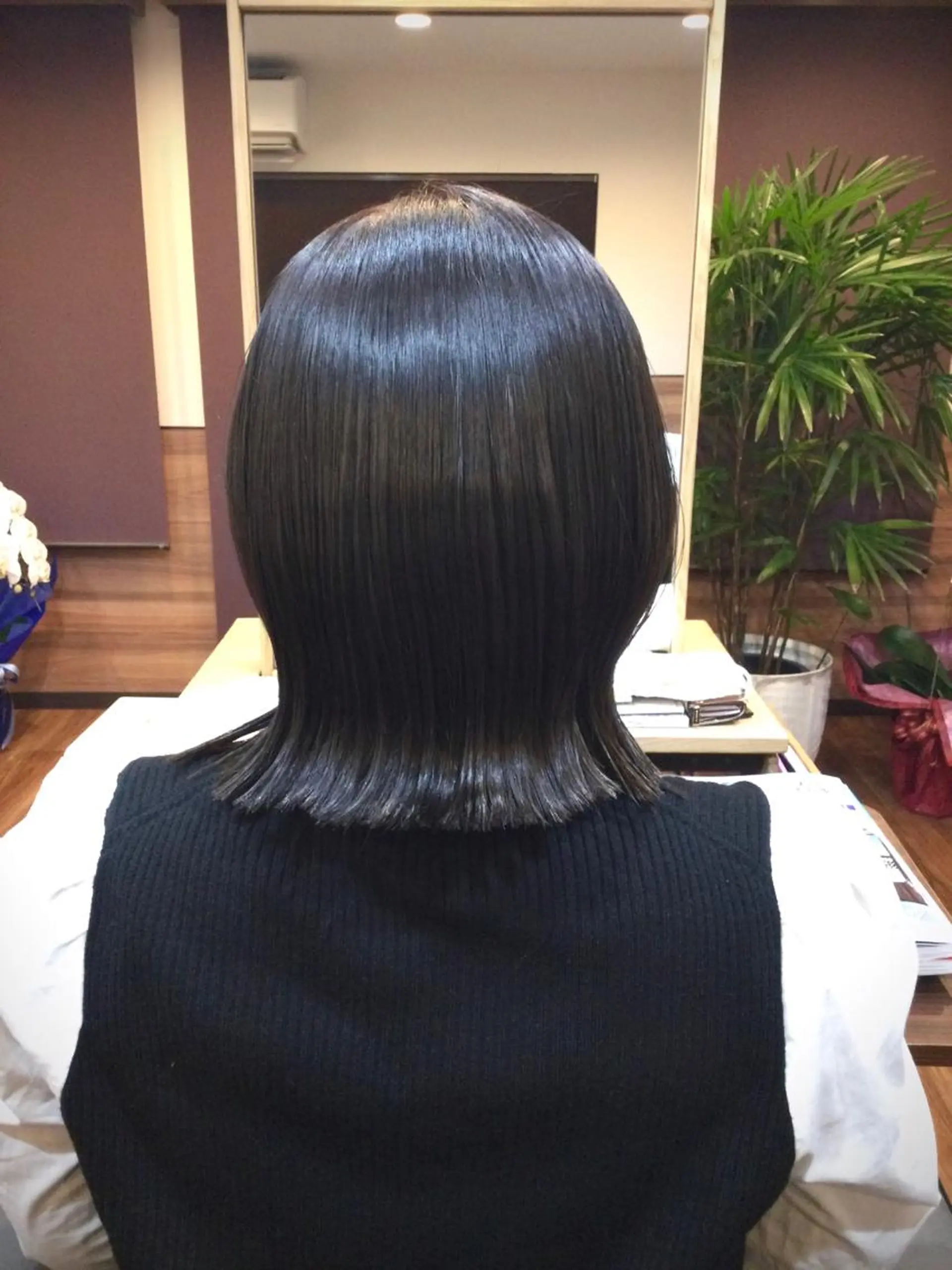 ミディアム カラー ブルーカラー シルバー Annon プライベートサロンのヘアスタイル