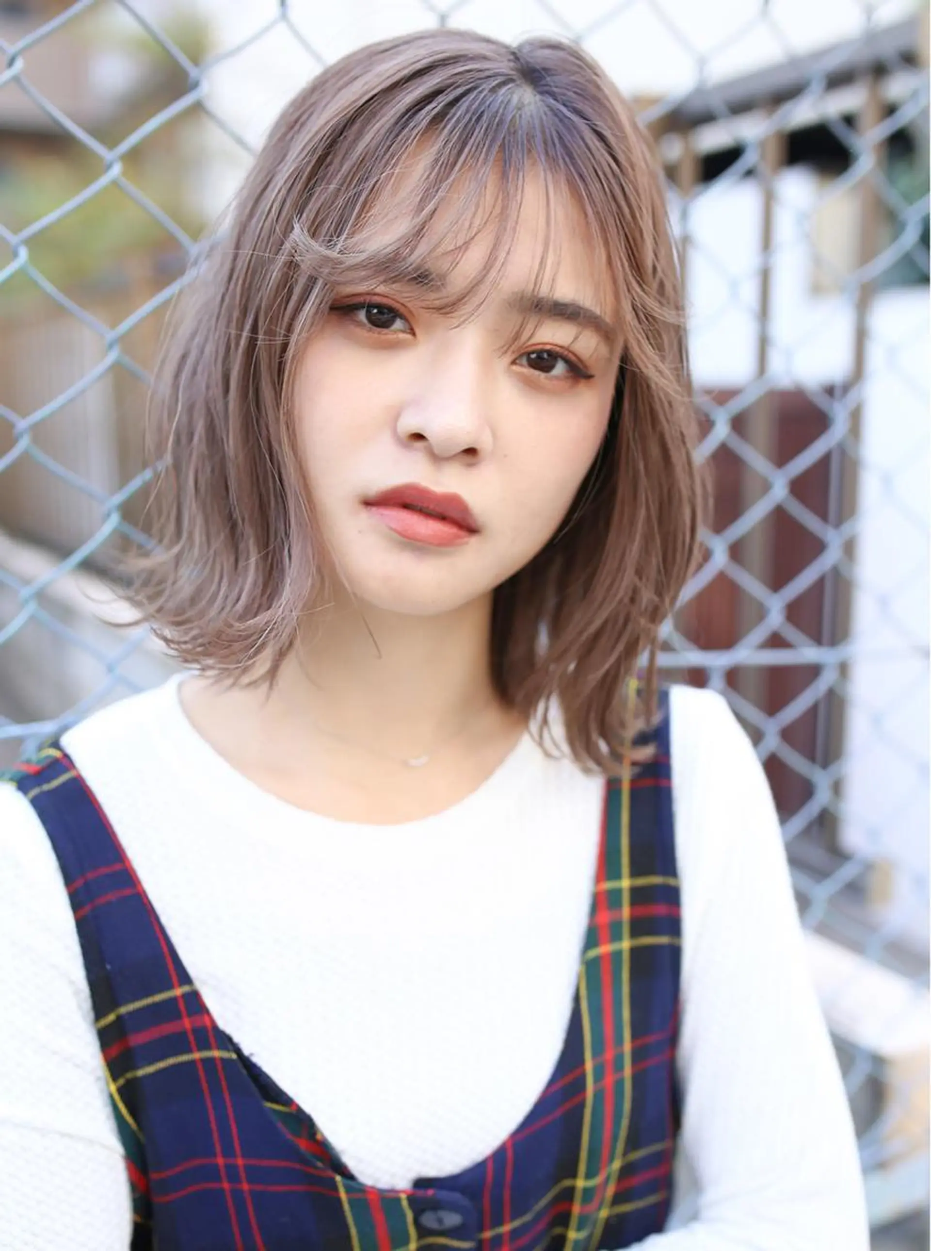 ミディアム ブリーチカラーが人気 onnuのヘアスタイル