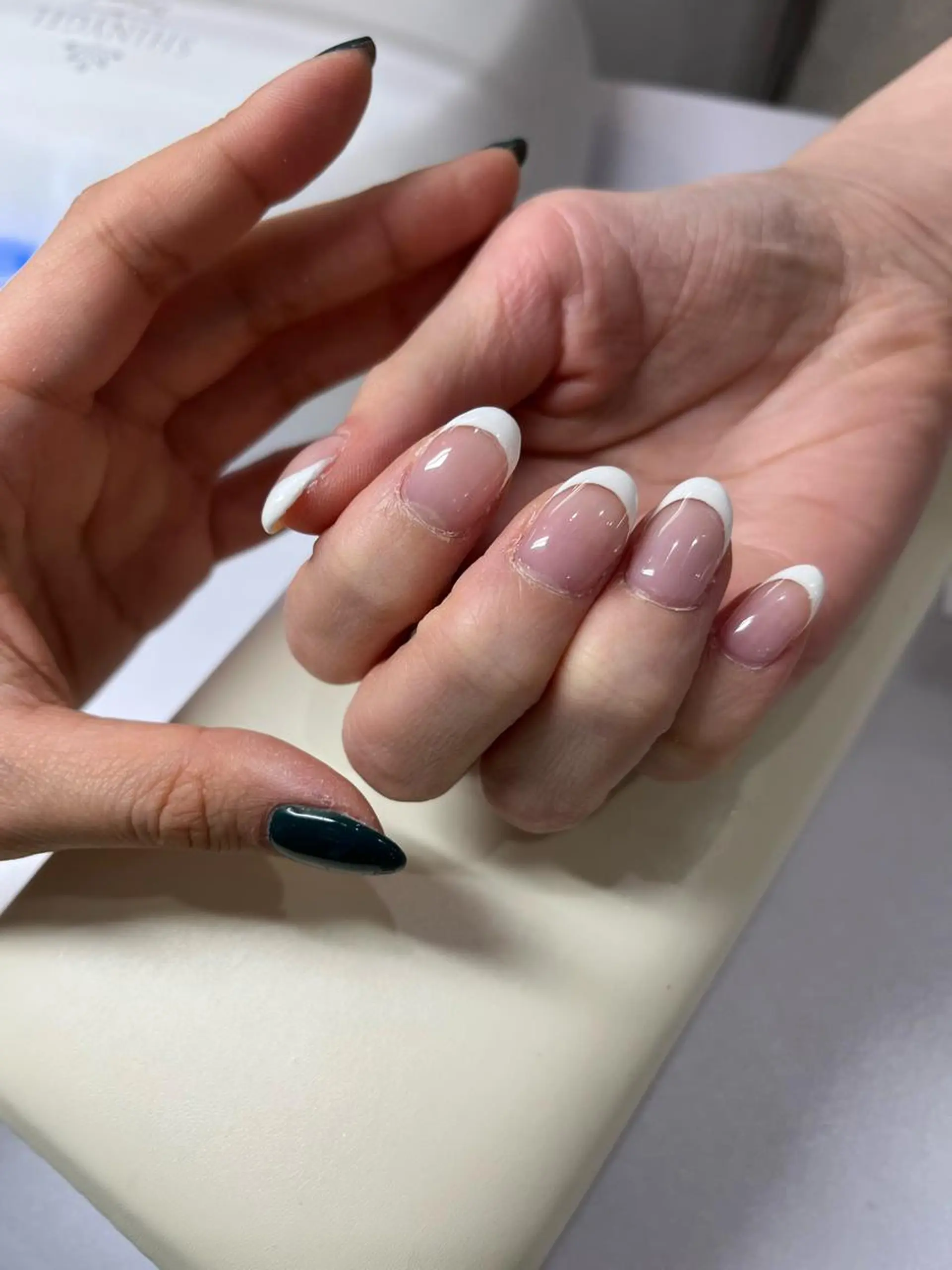 ネイル フレンチネイル Anju NAILSALON所属・Anju HARUNAのネイルデザイン