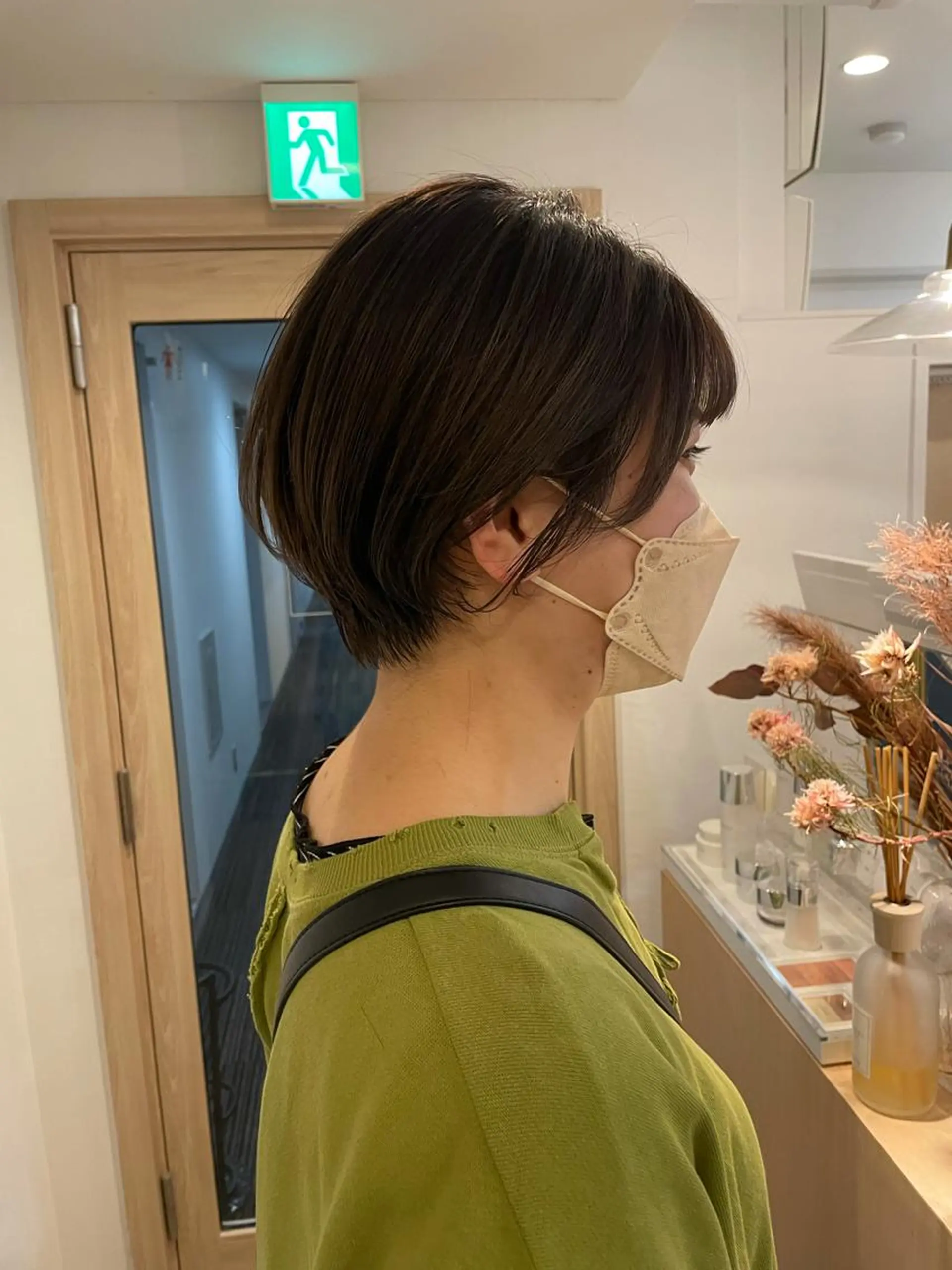 ショート カット ヘアカラー トリートメント 大迫 江梨のヘアスタイル