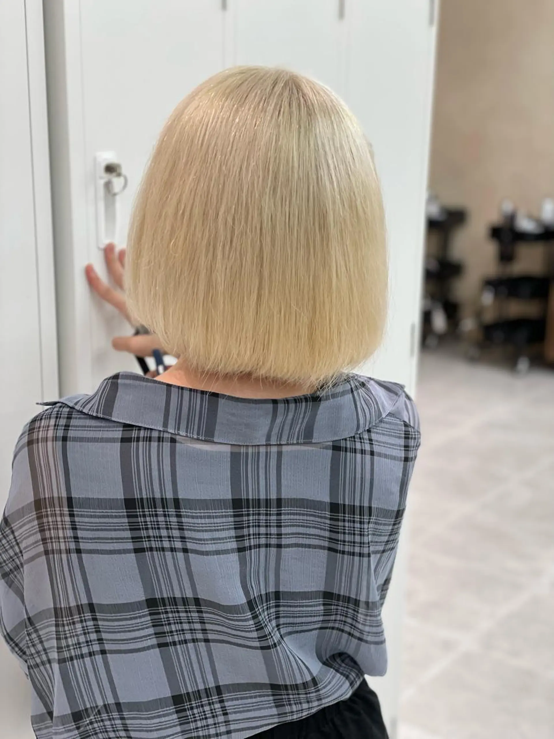 ショート カラー ショーヤ/ブリーチ /バレイヤージュのヘアスタイル