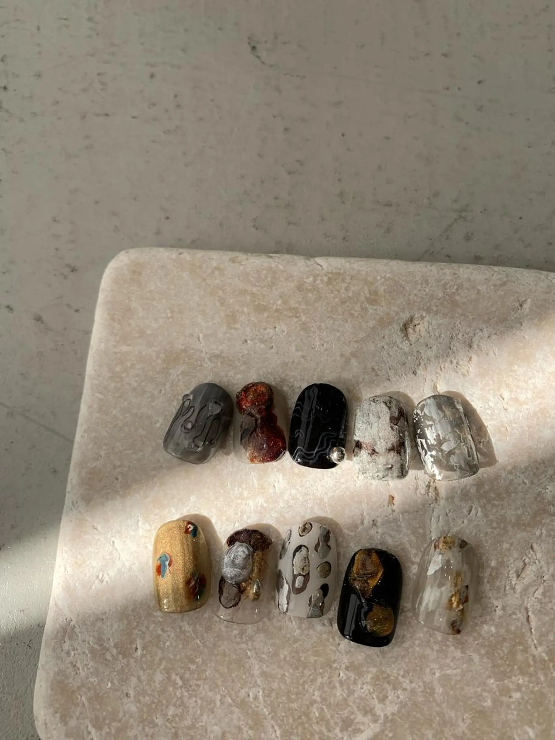 ネイル LETTER_& SAKIのネイルデザイン