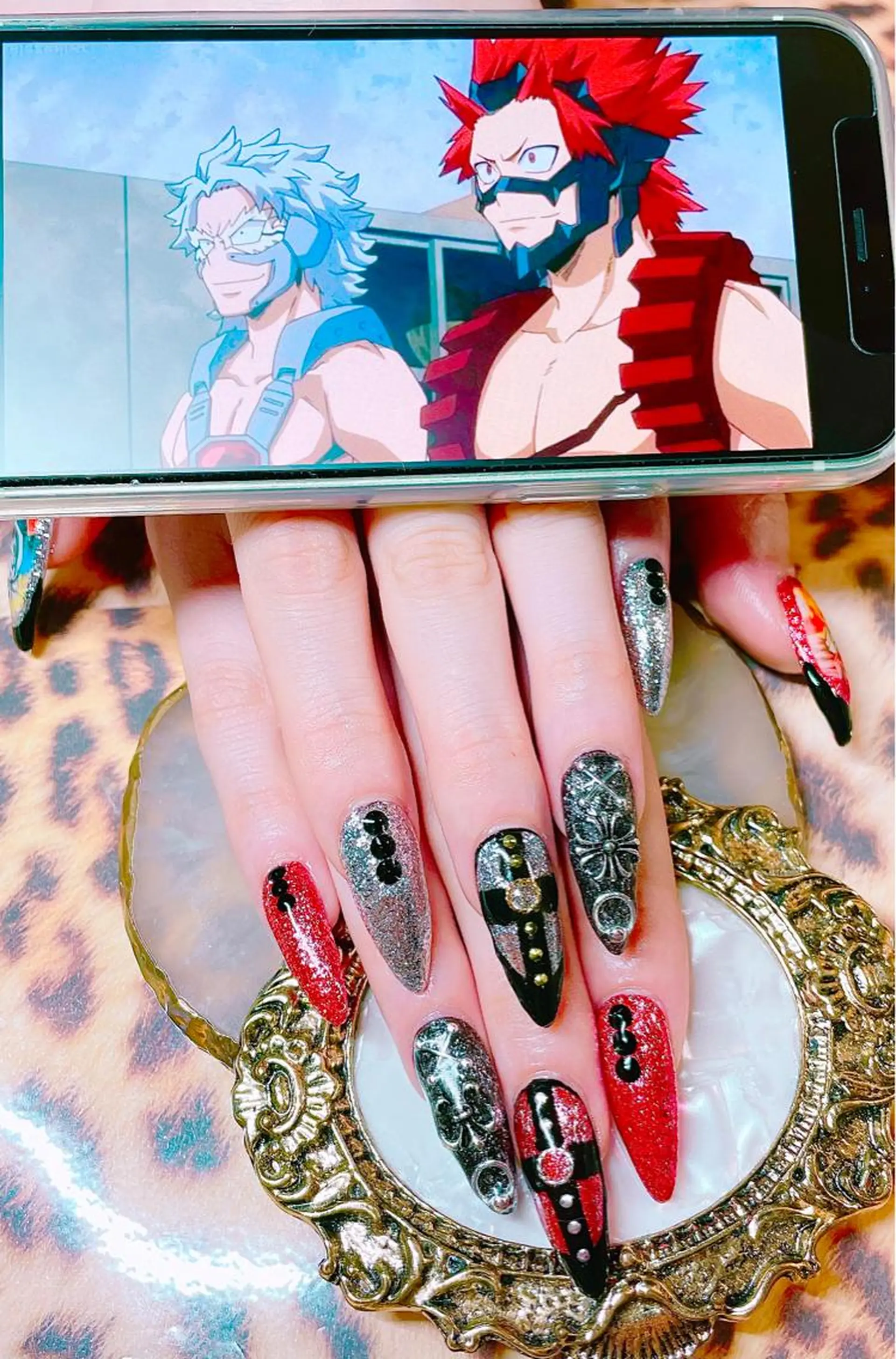 ネイル CROWN プライベートサロンのネイルデザイン