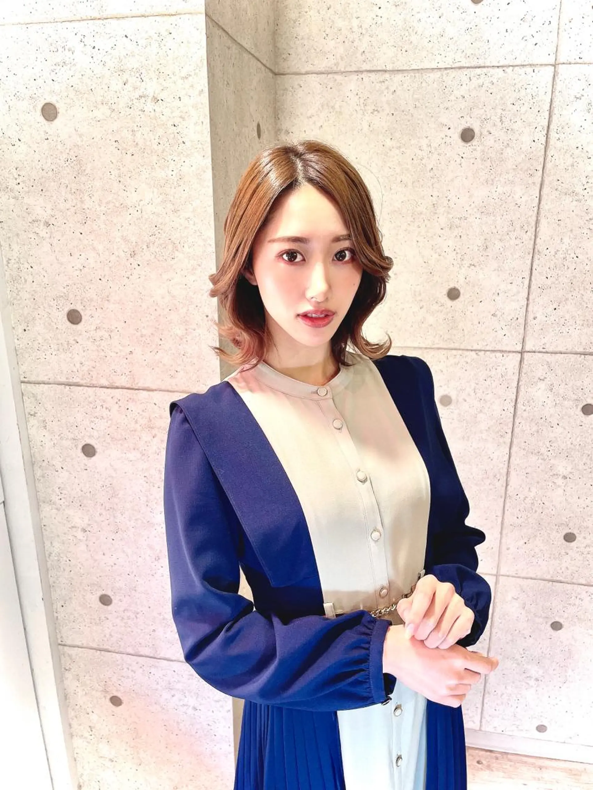 ミディアム カラー ボブ くびれヘア 韓国風ヘア カット 韓国風/小顔レイヤー /艶カラーのヘアスタイル