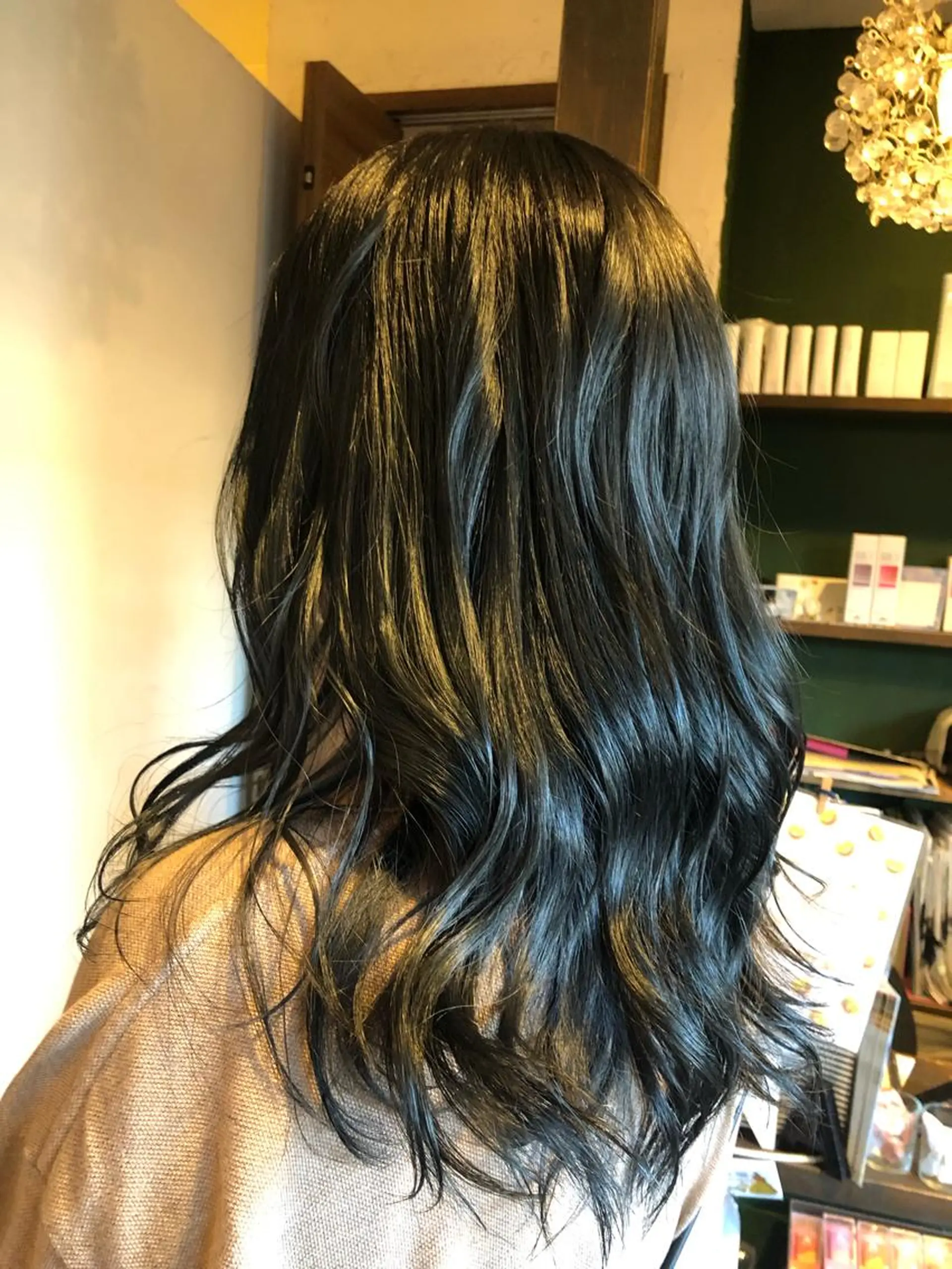 セミロング カラー ヘアアレンジ 刀根 亮馬のヘアスタイル